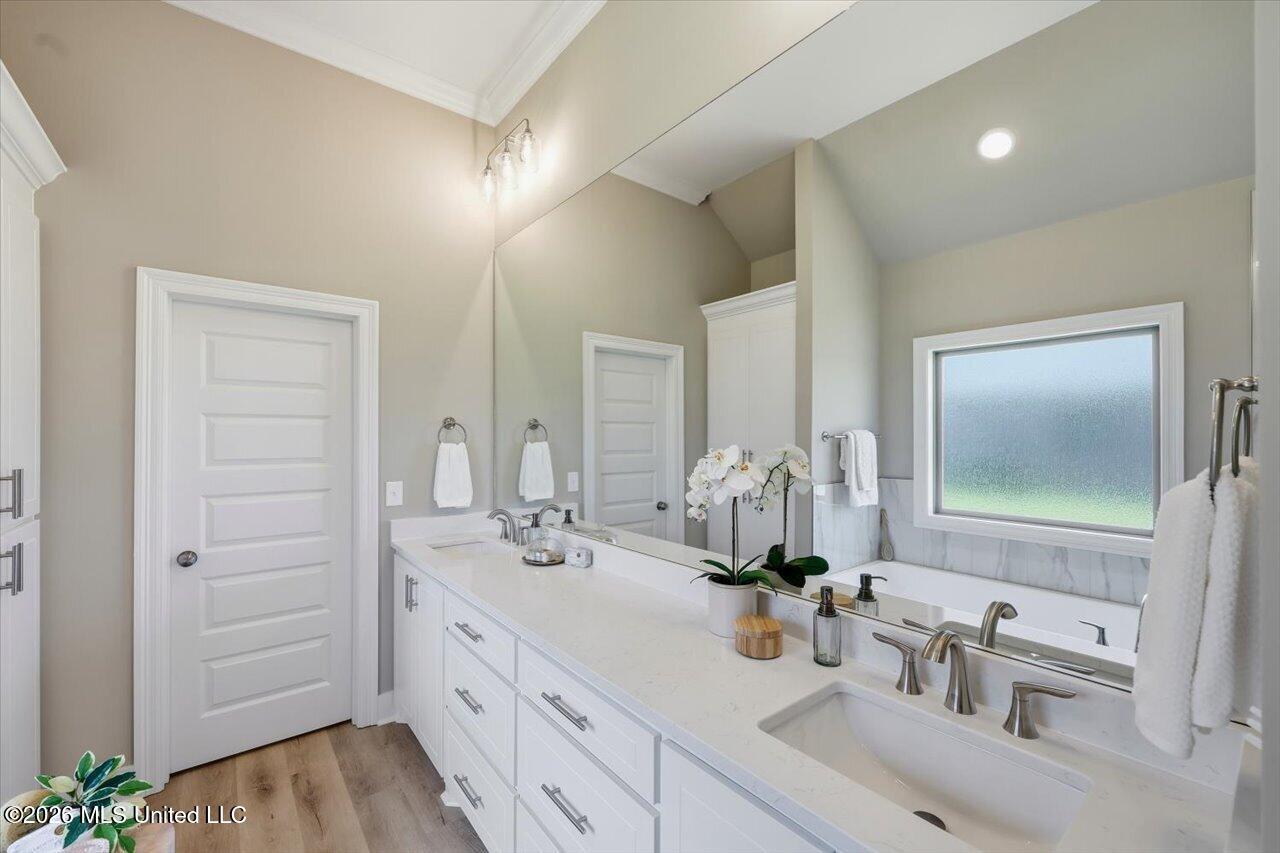 142 Palace Crossing Property Photo 22