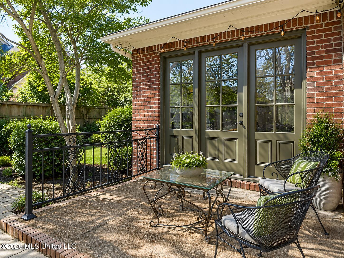 1425 Fontaine Drive Property Photo 16