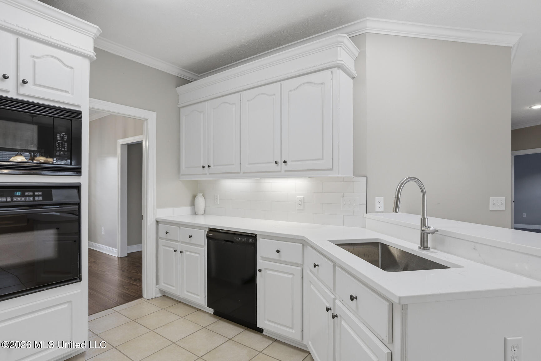 209 Park Ridge Drive Property Photo 6
