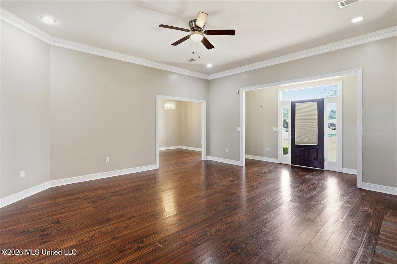 209 Park Ridge Drive Property Photo 13