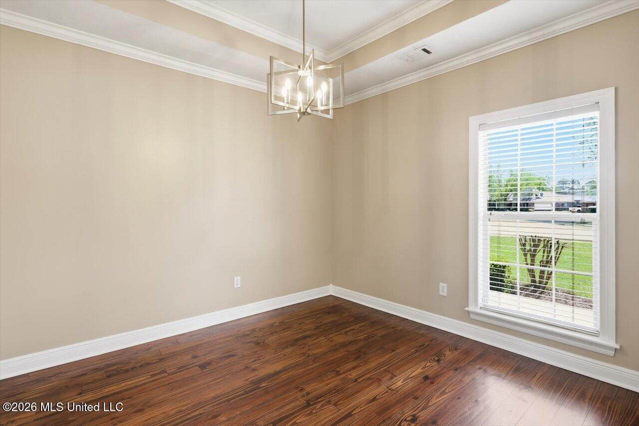 209 Park Ridge Drive Property Photo 18