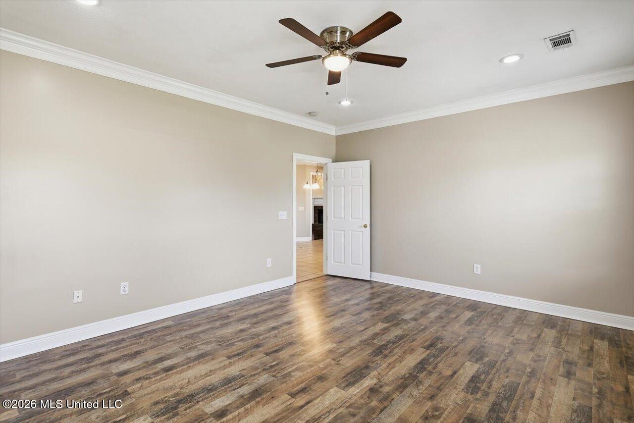209 Park Ridge Drive Property Photo 21