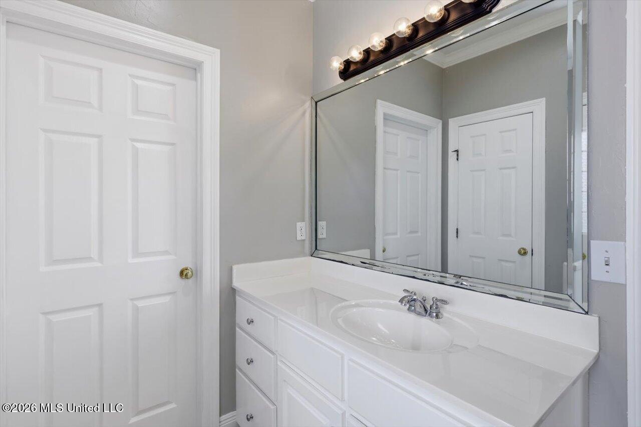209 Park Ridge Drive Property Photo 23