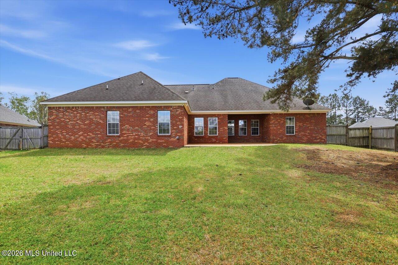 209 Park Ridge Drive Property Photo 32