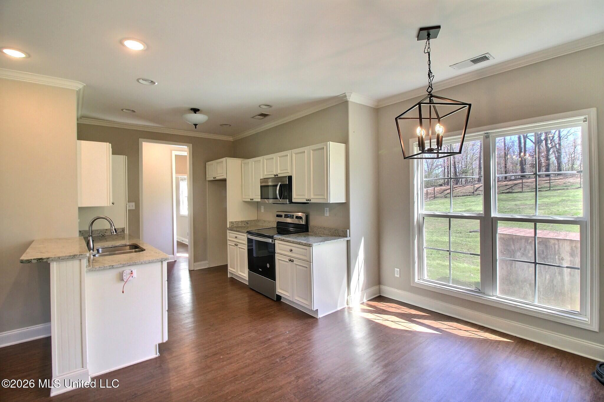 4722 Alexander Road Property Photo 6