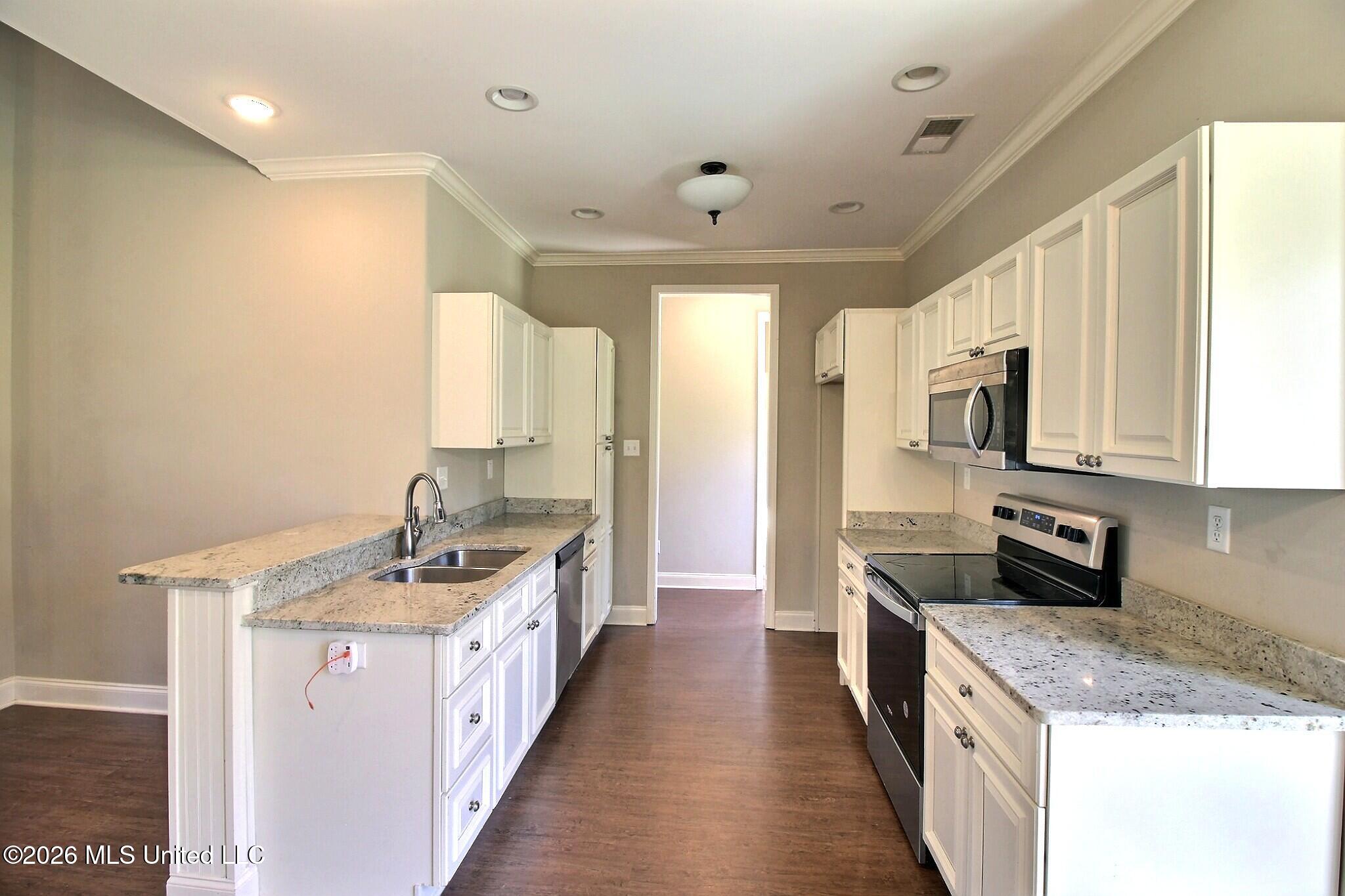 4722 Alexander Road Property Photo 7