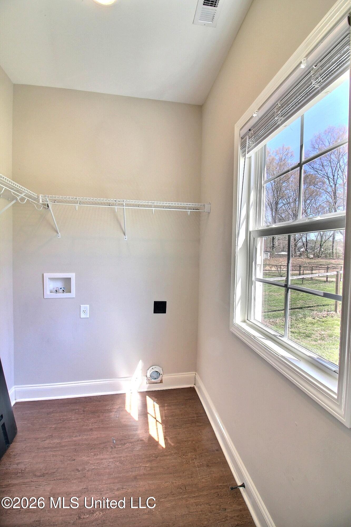 4722 Alexander Road Property Photo 10