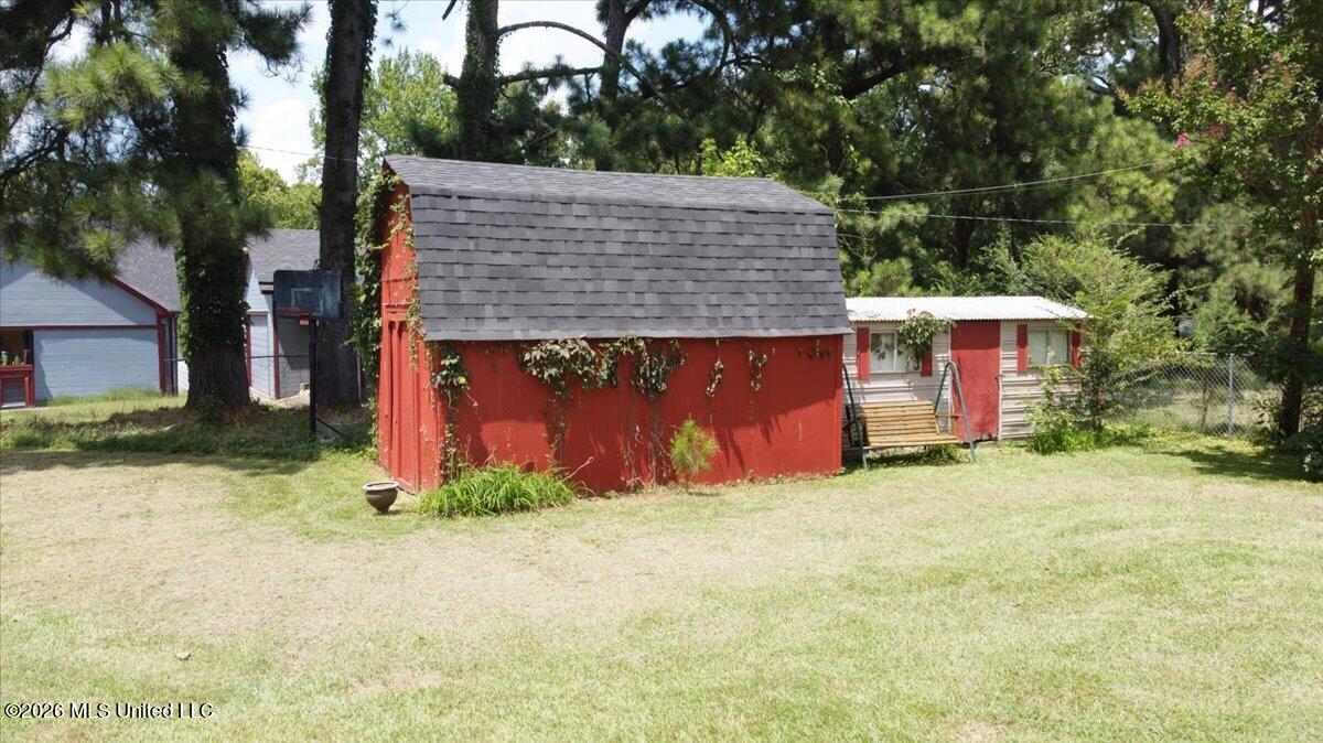 5656 Coleman Road Property Photo 13