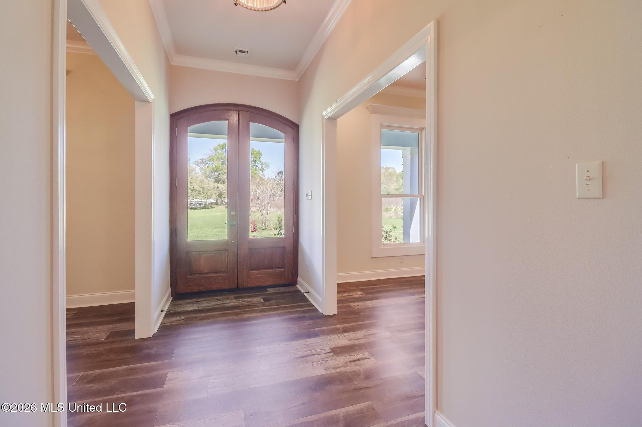 195 Pinecrest Drive Property Photo 6