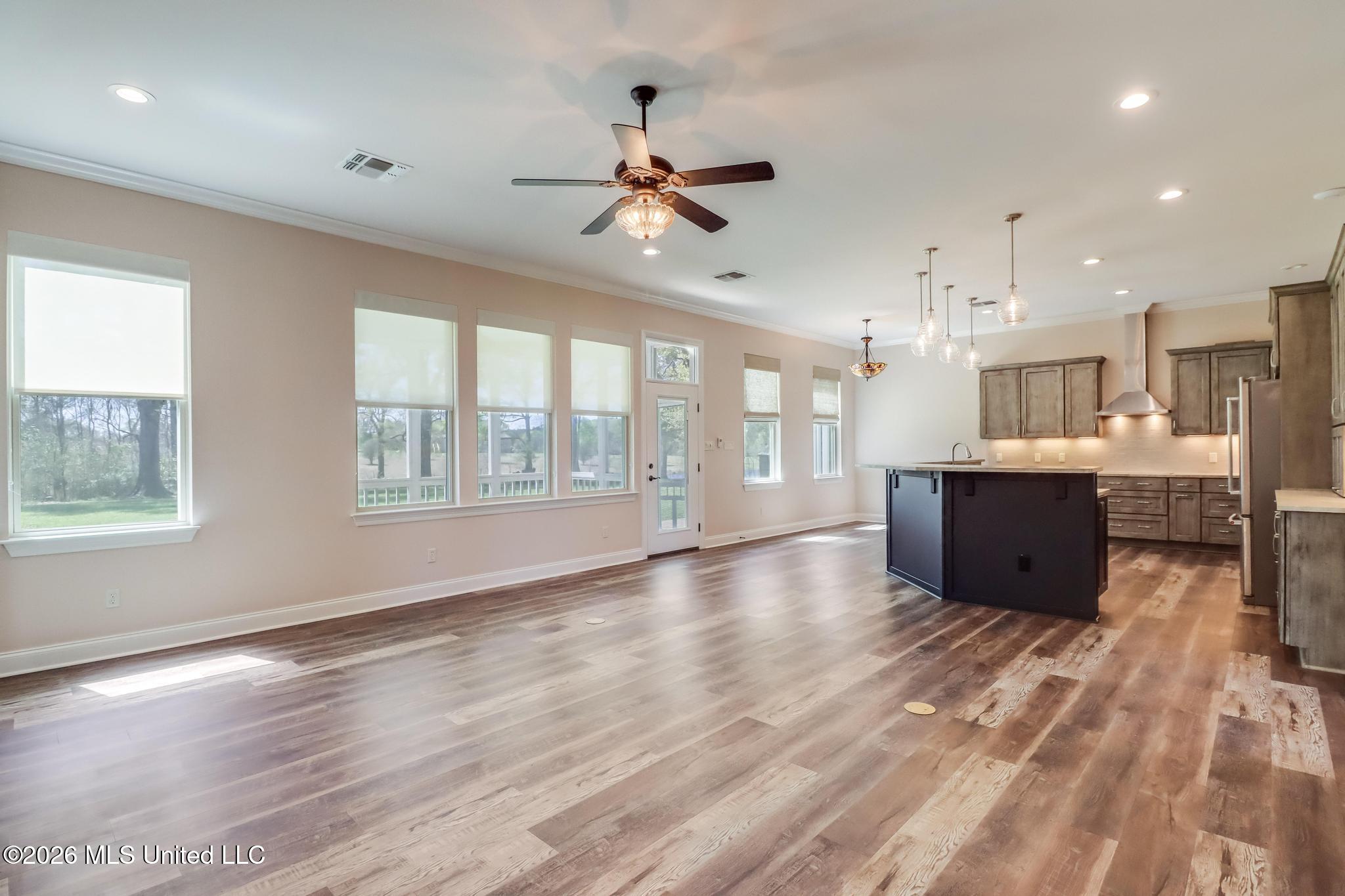 195 Pinecrest Drive Property Photo 11