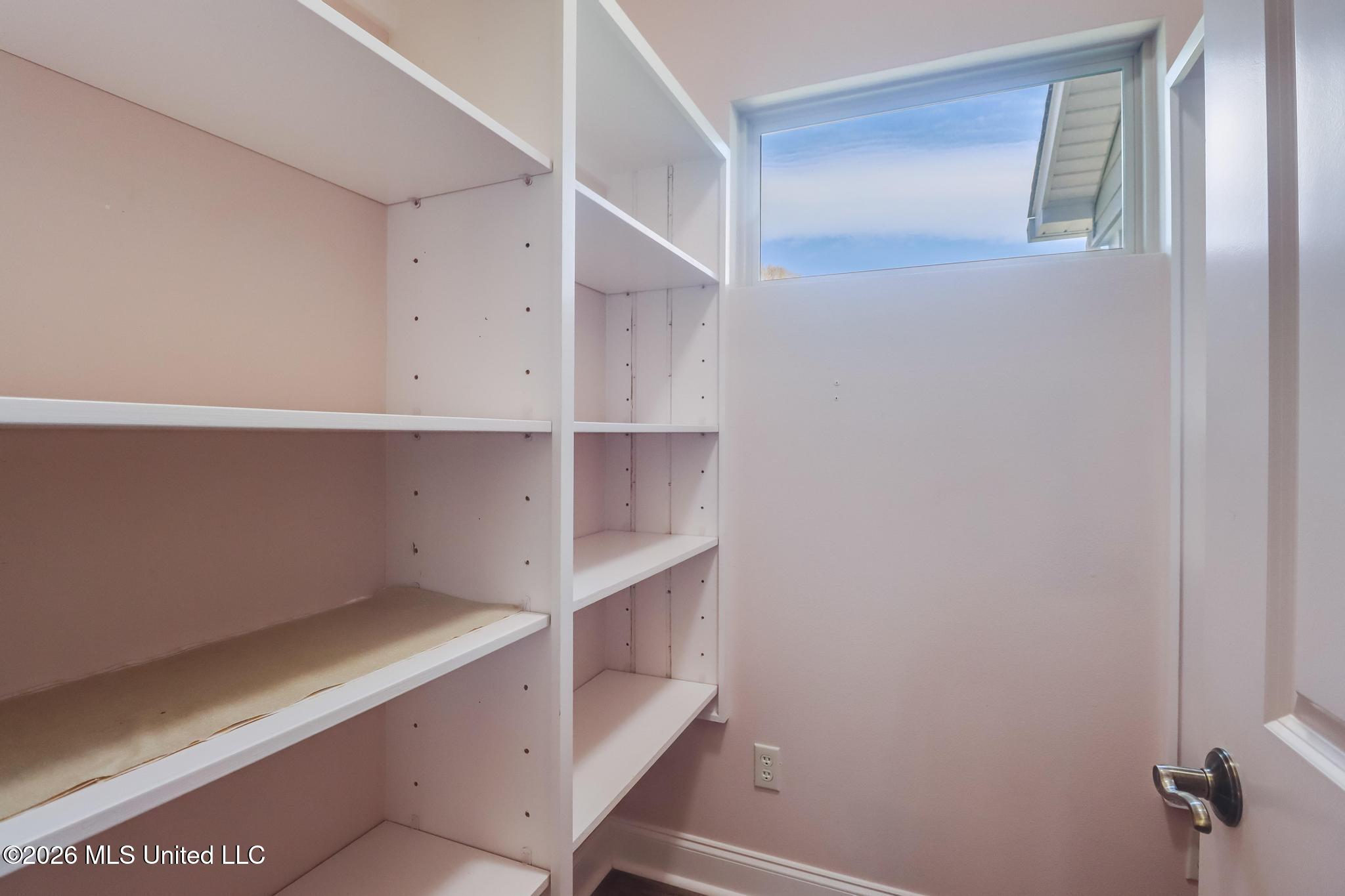 195 Pinecrest Drive Property Photo 17