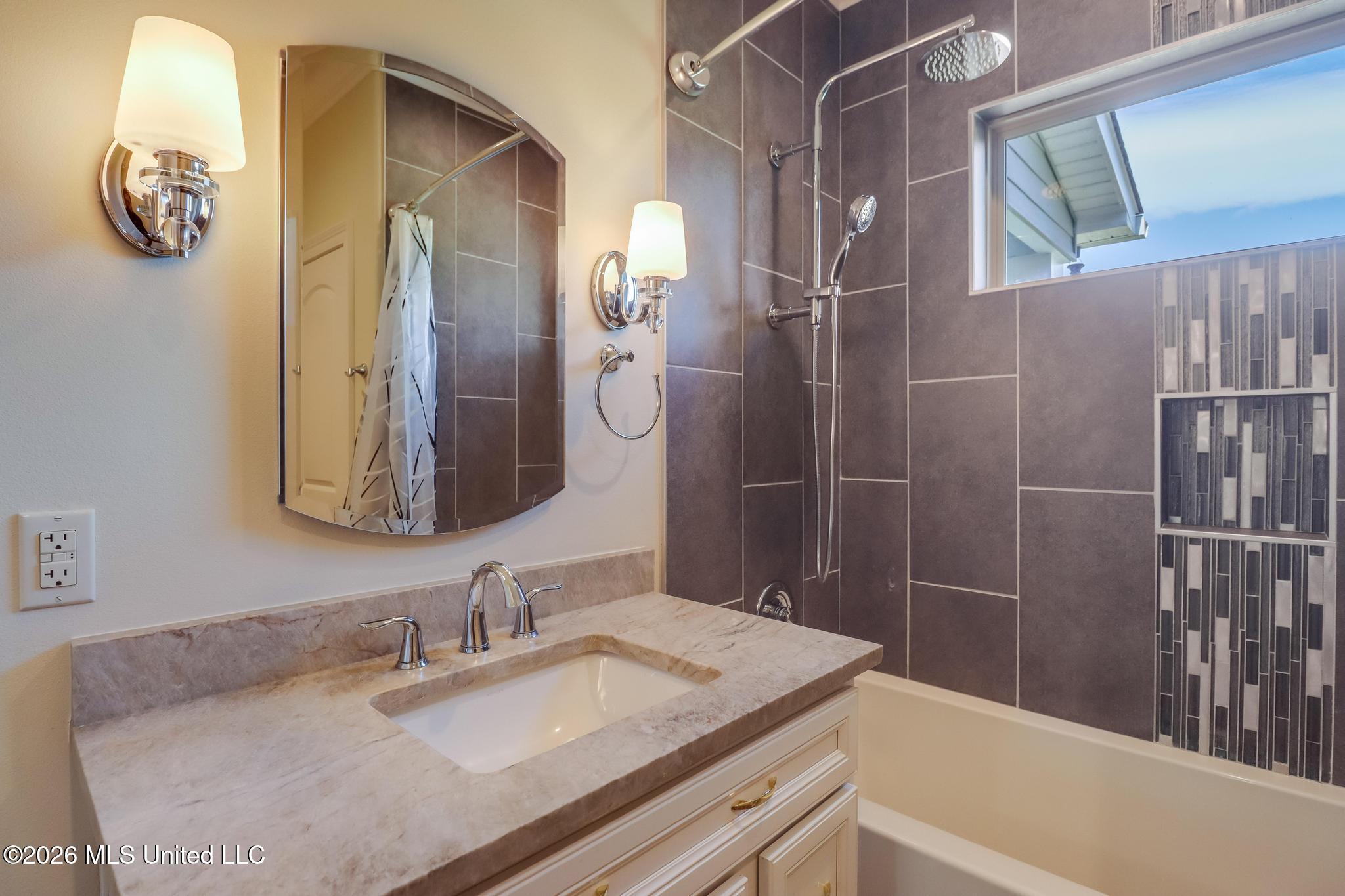 195 Pinecrest Drive Property Photo 23