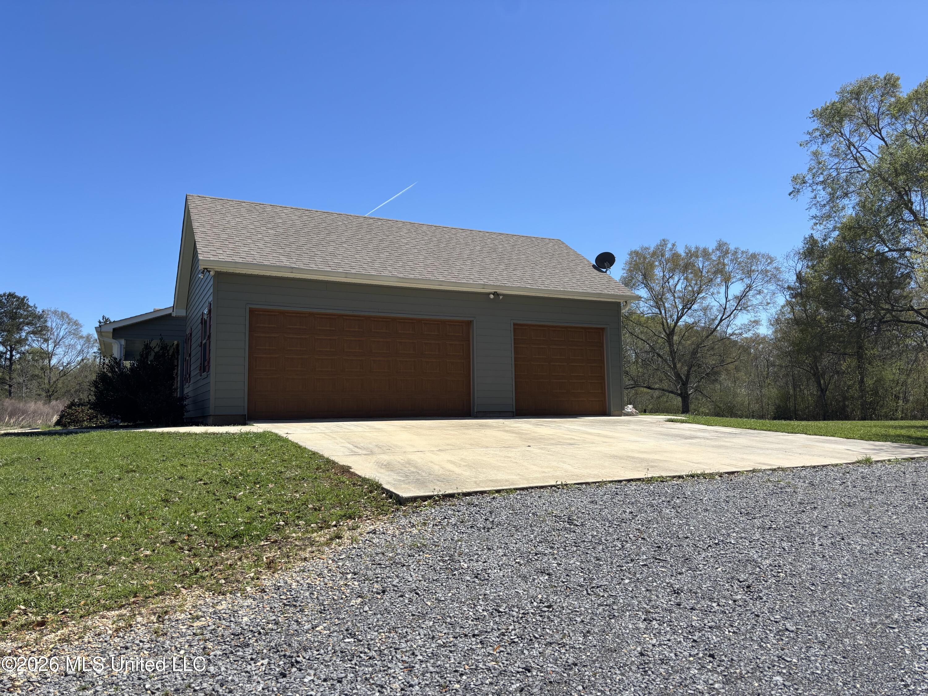 195 Pinecrest Drive Property Photo 28