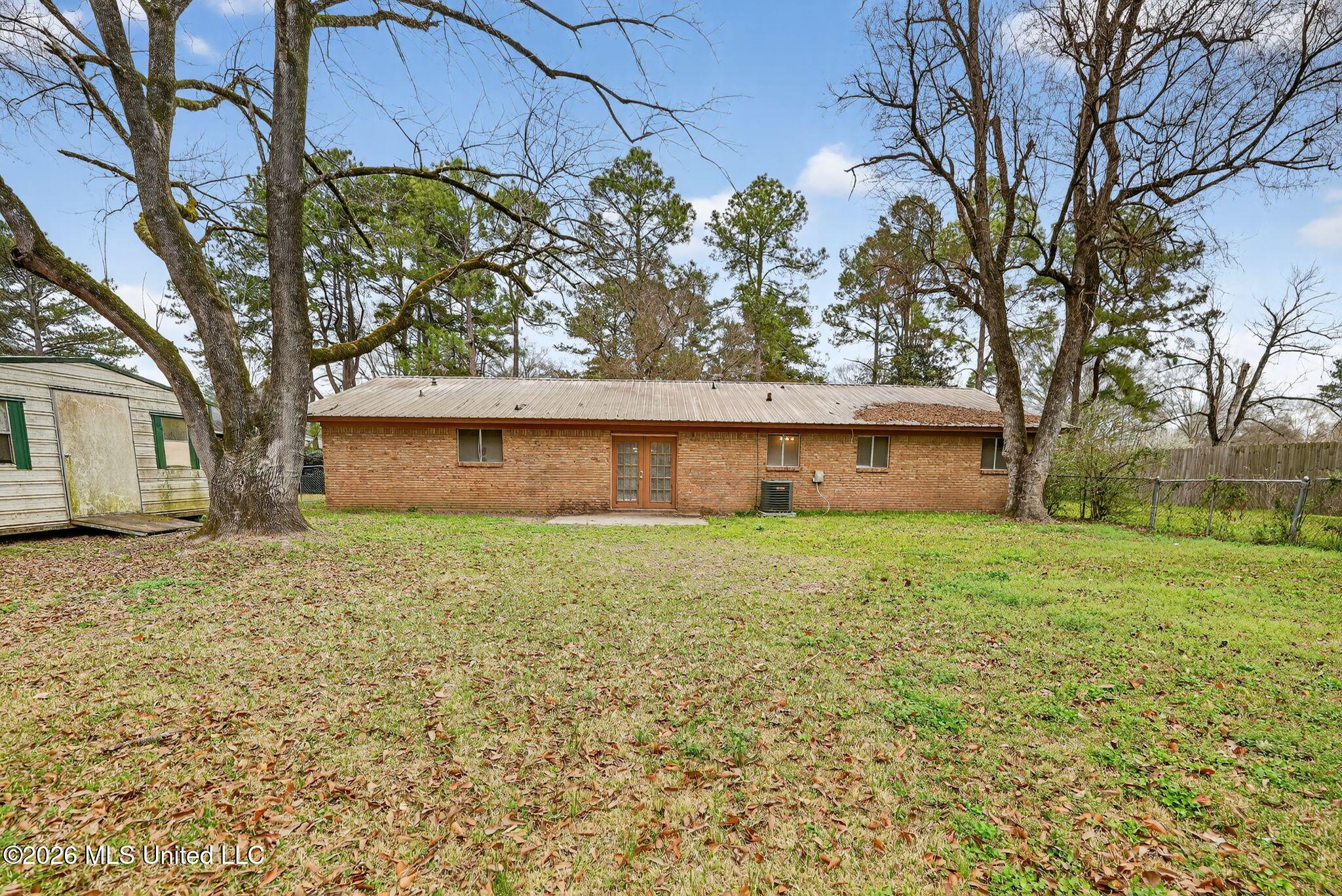 4933 Cottonwood Lane Property Photo 6