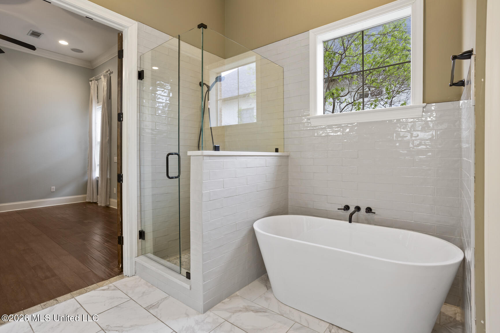 606 Arbor Way Property Photo 7