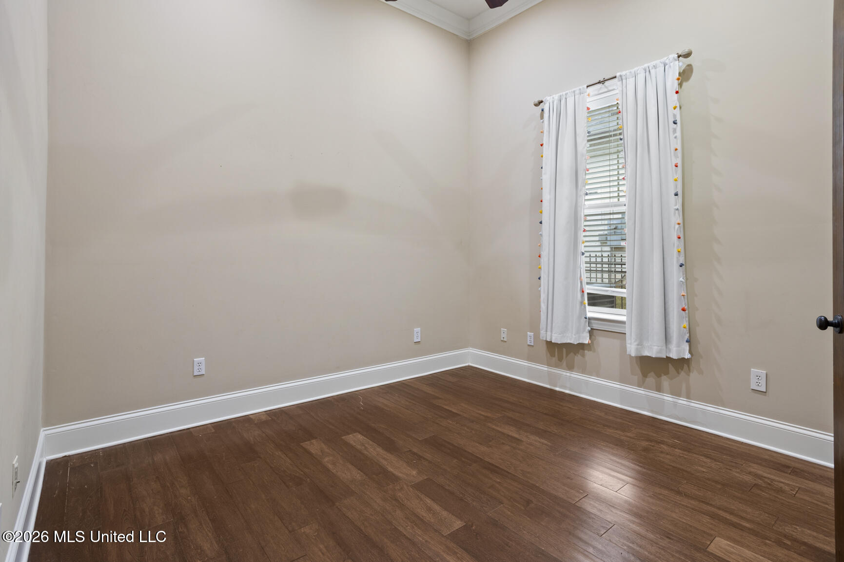 606 Arbor Way Property Photo 38