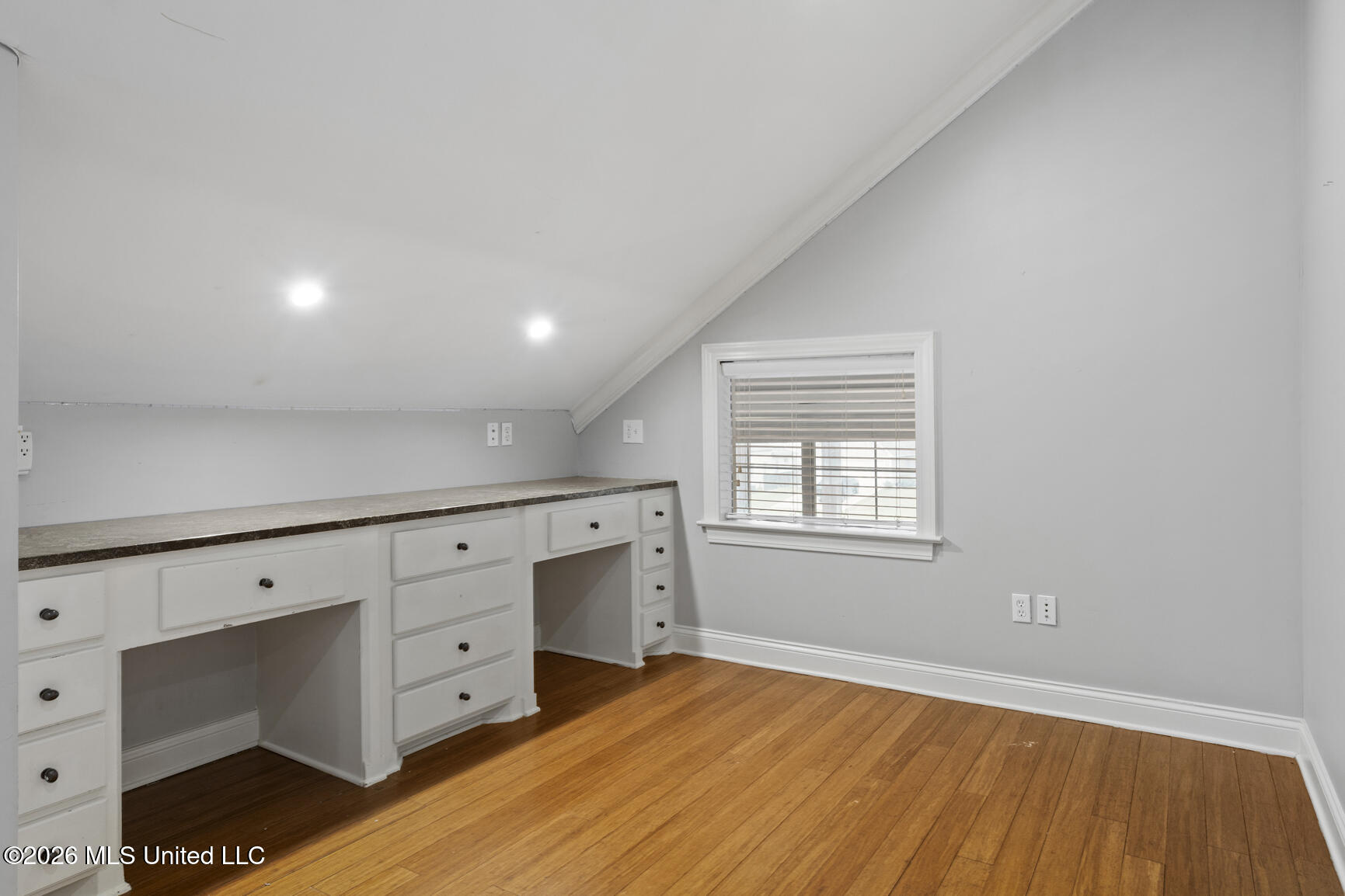 606 Arbor Way Property Photo 44