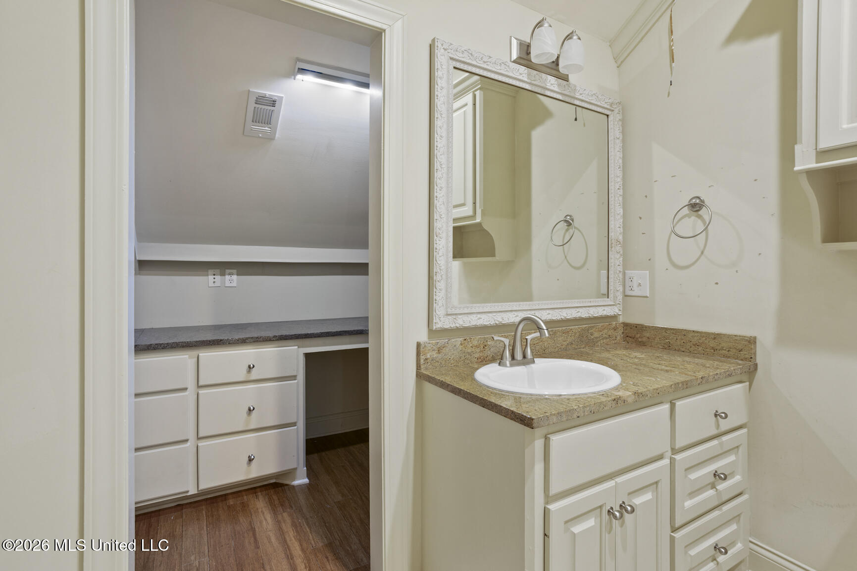 606 Arbor Way Property Photo 53