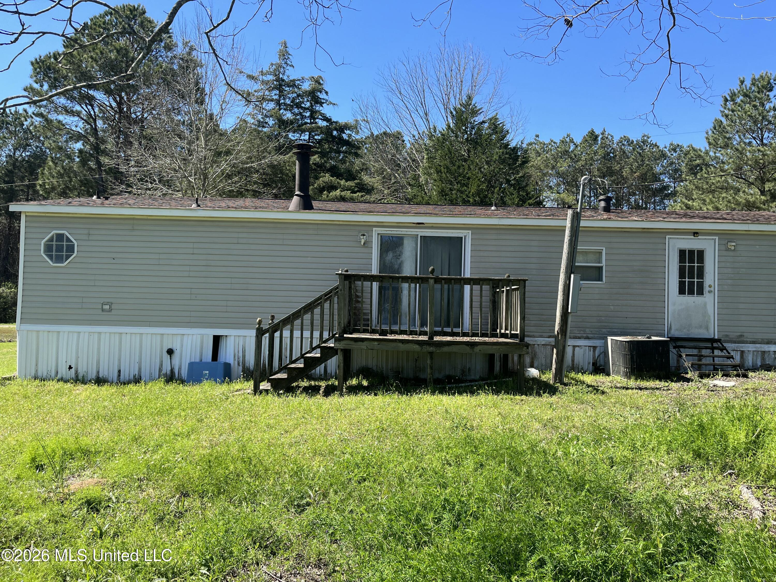 980 Tenner Road Property Photo 2