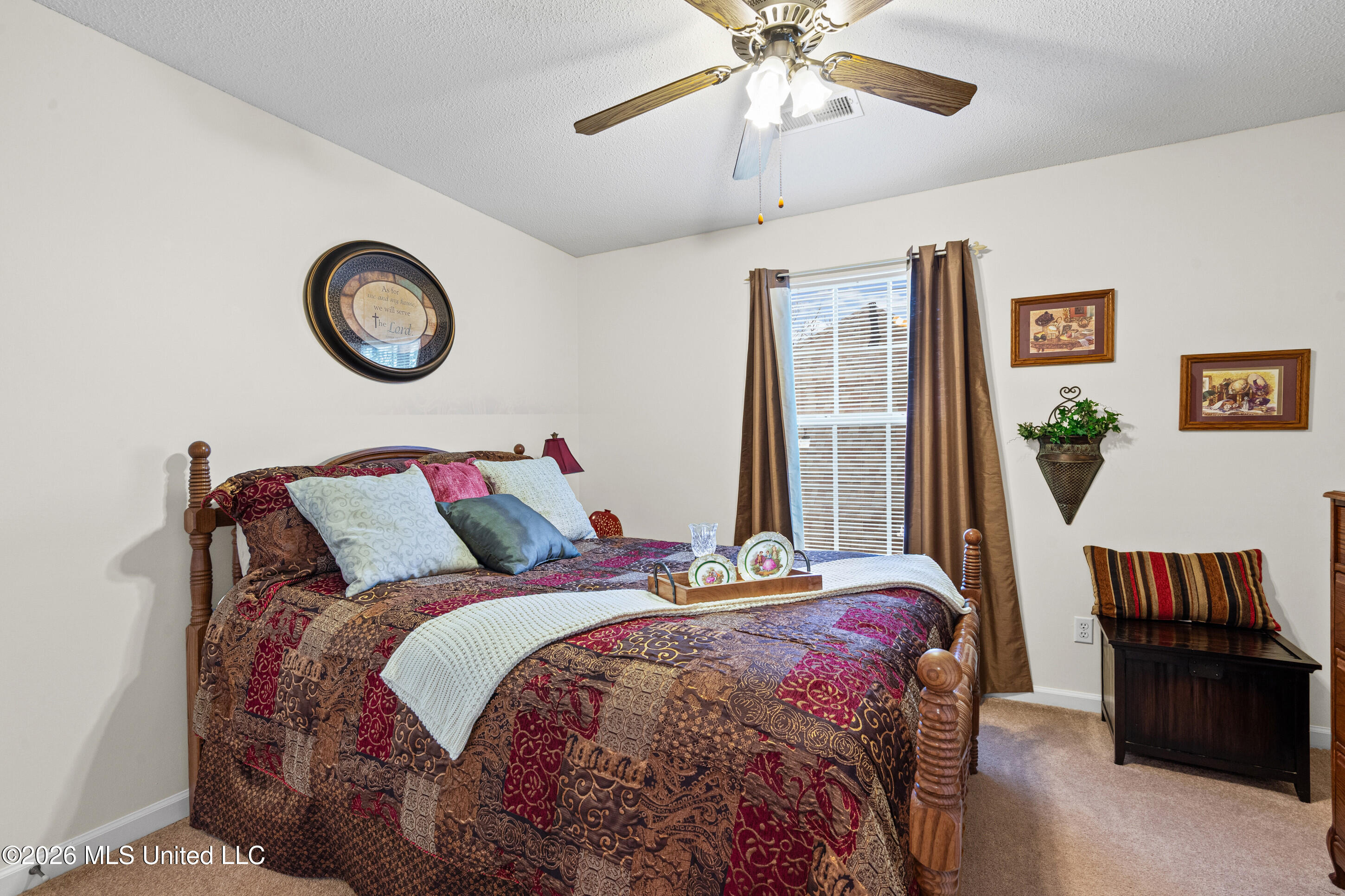 6546 Braybourne Main Property Photo 15