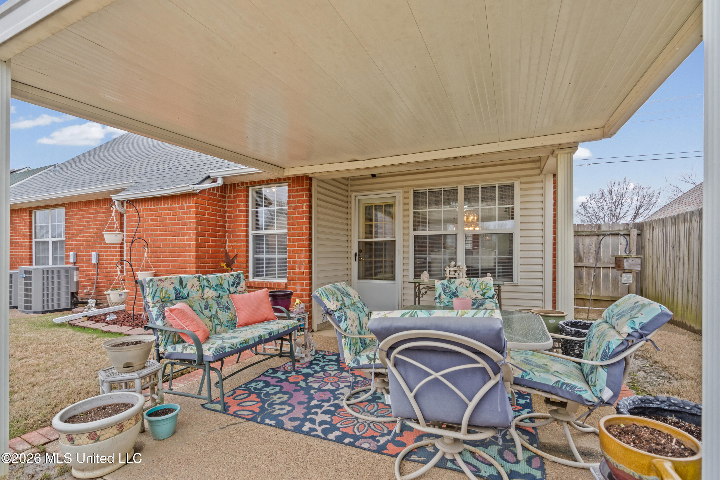 6546 Braybourne Main Property Photo 24