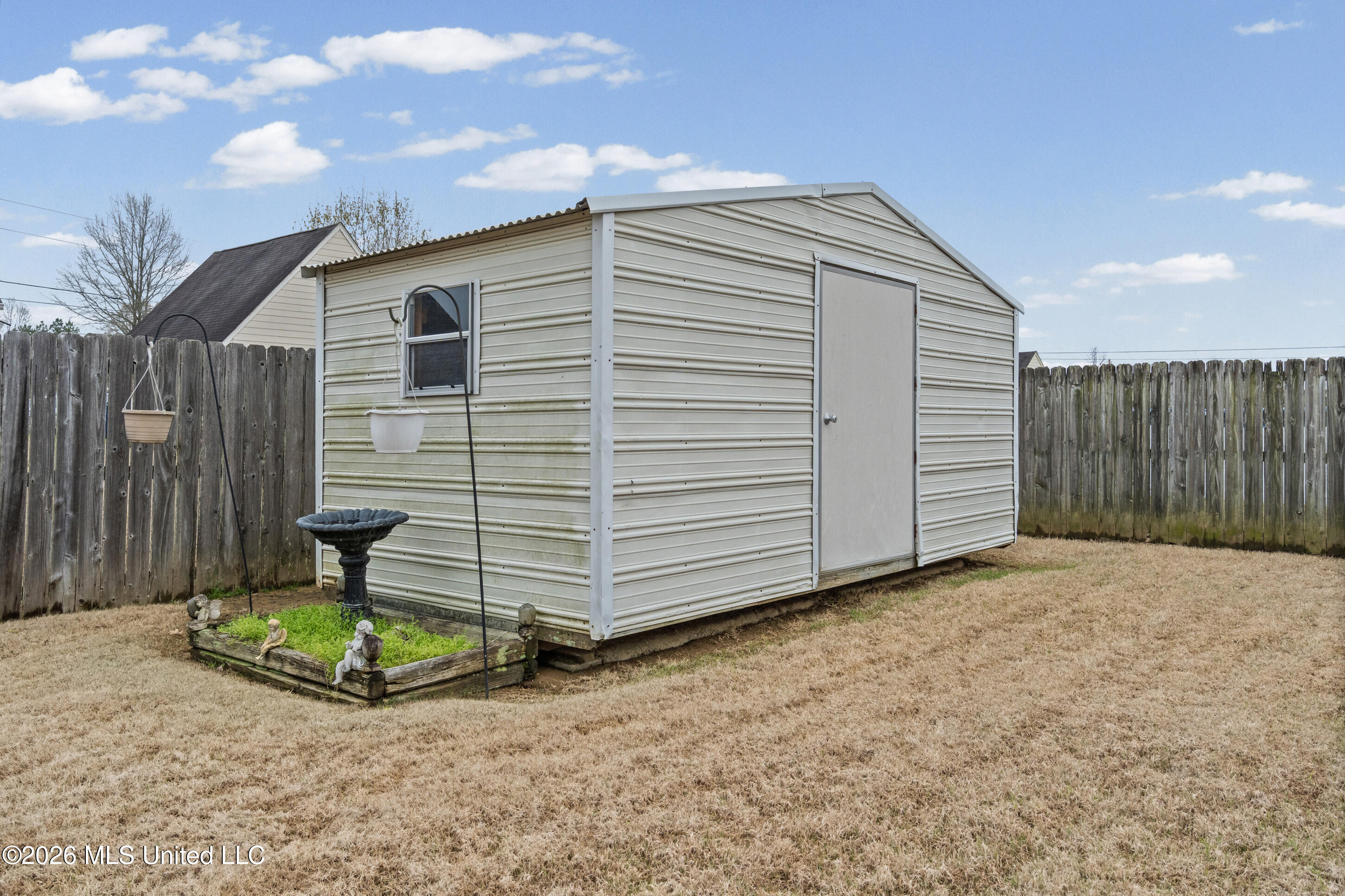 6546 Braybourne Main Property Photo 27