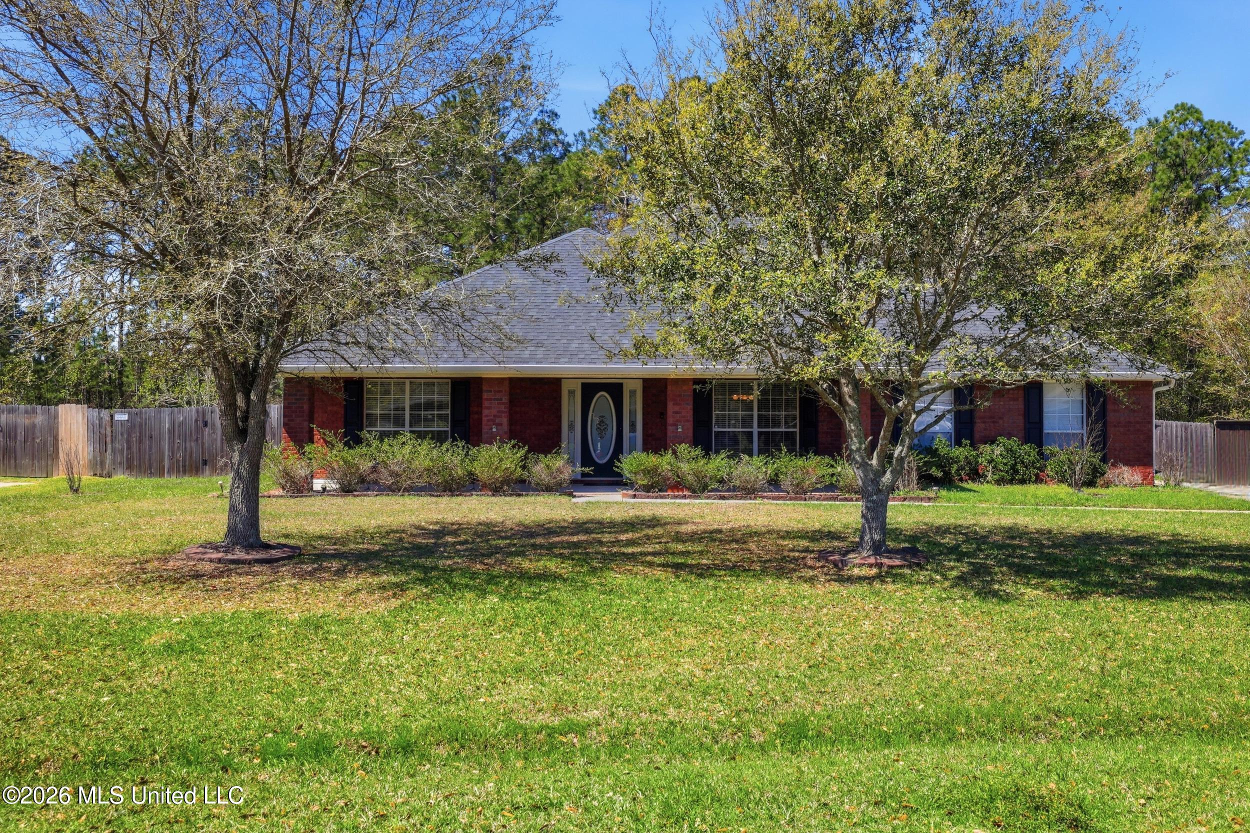 10304 Lake Forest Drive Property Photo 1