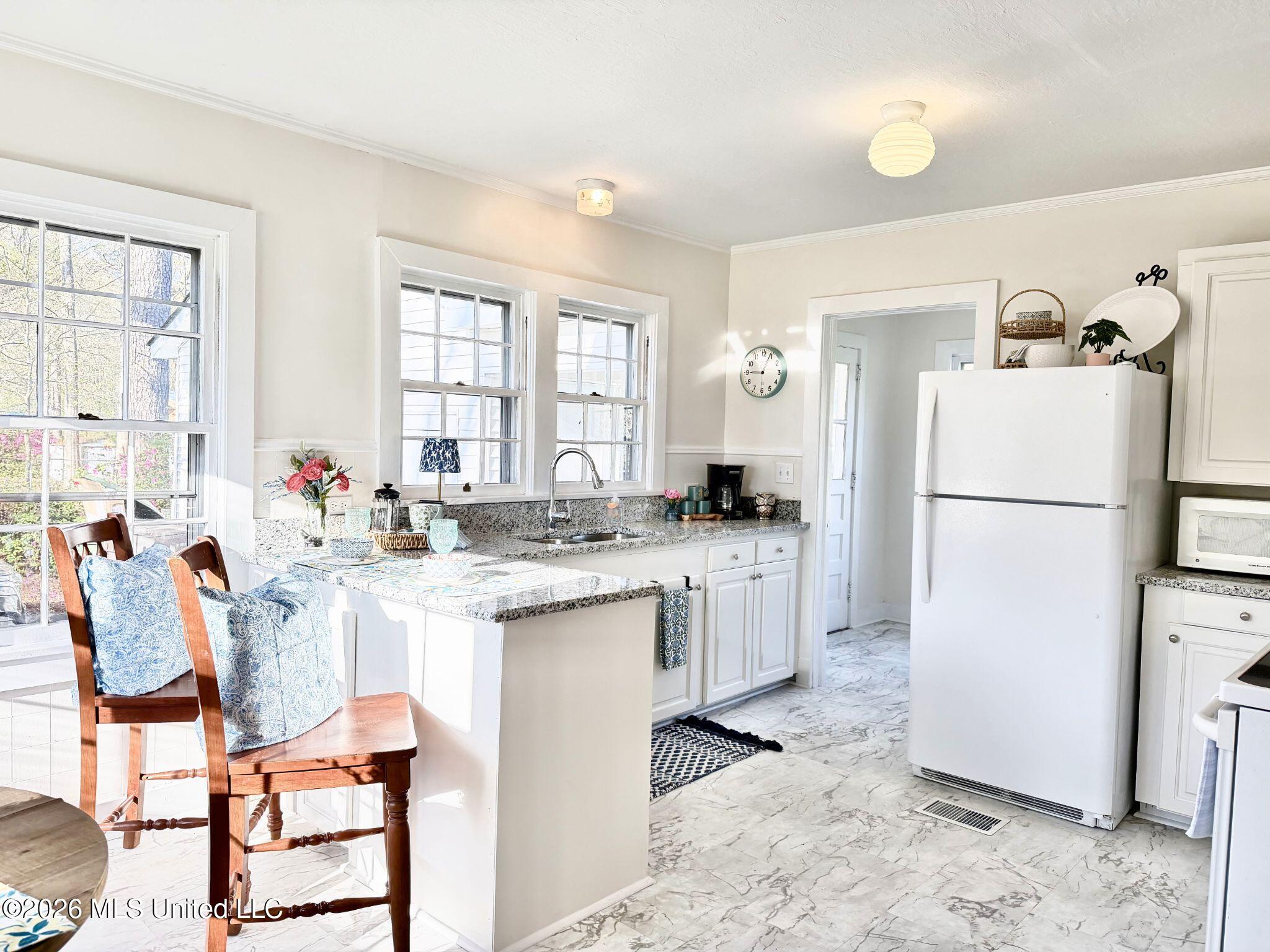 401 Kimball Avenue Property Photo 12