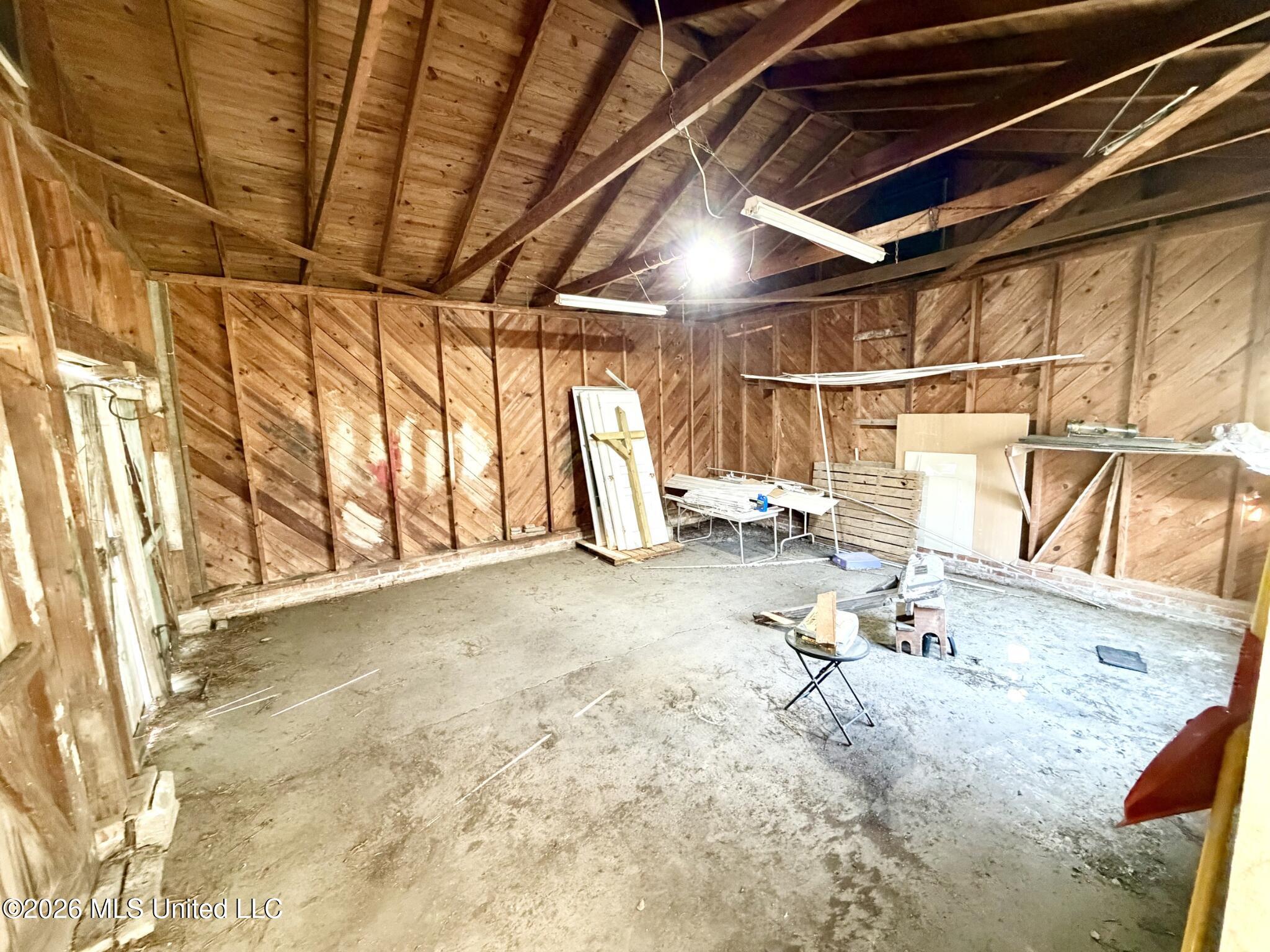 401 Kimball Avenue Property Photo 28
