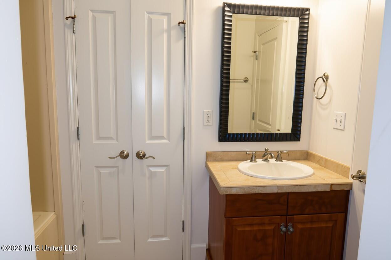 308 E Pearl Street Property Photo 11