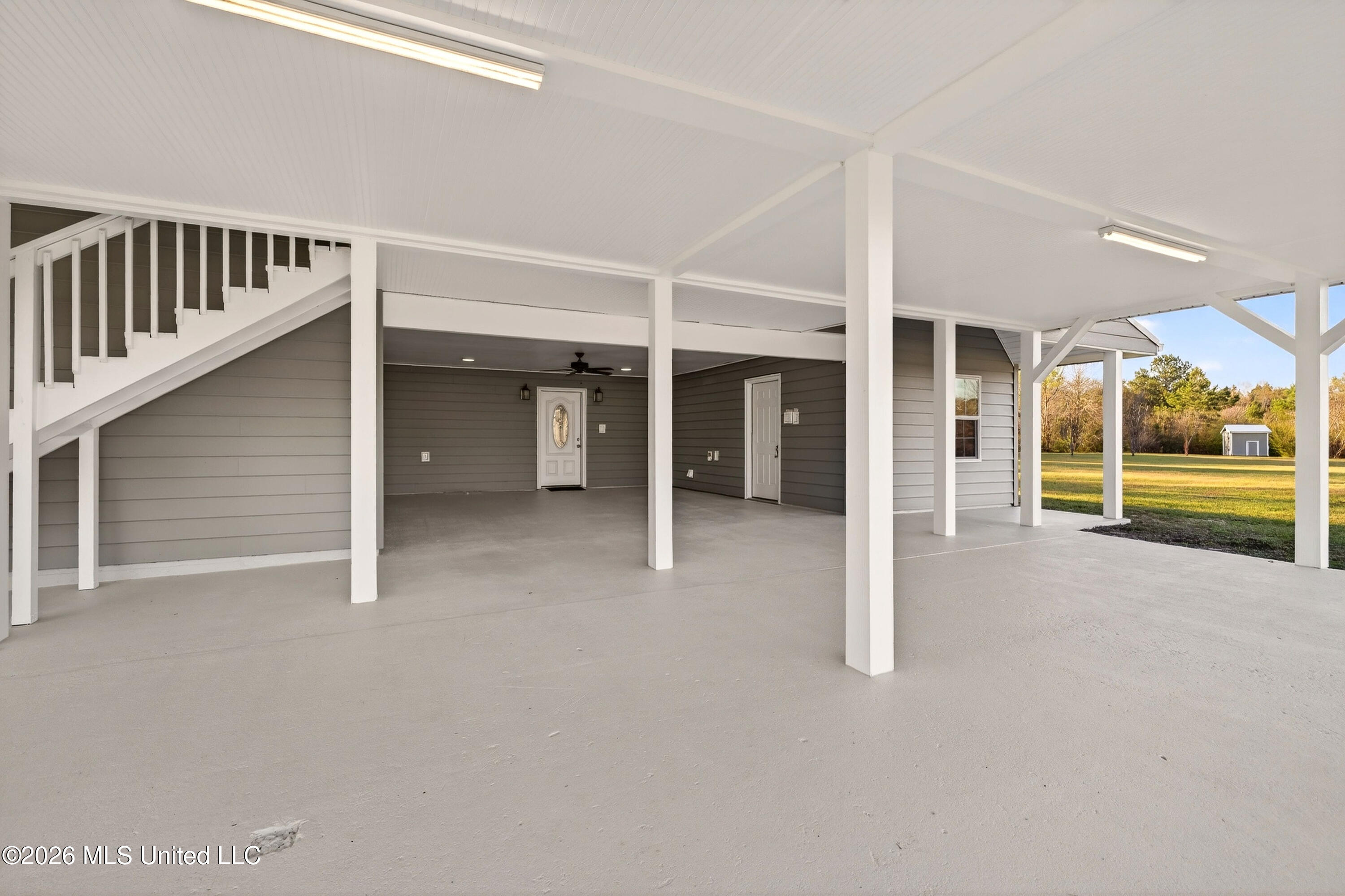 1059 Thomas School Road Property Photo 3