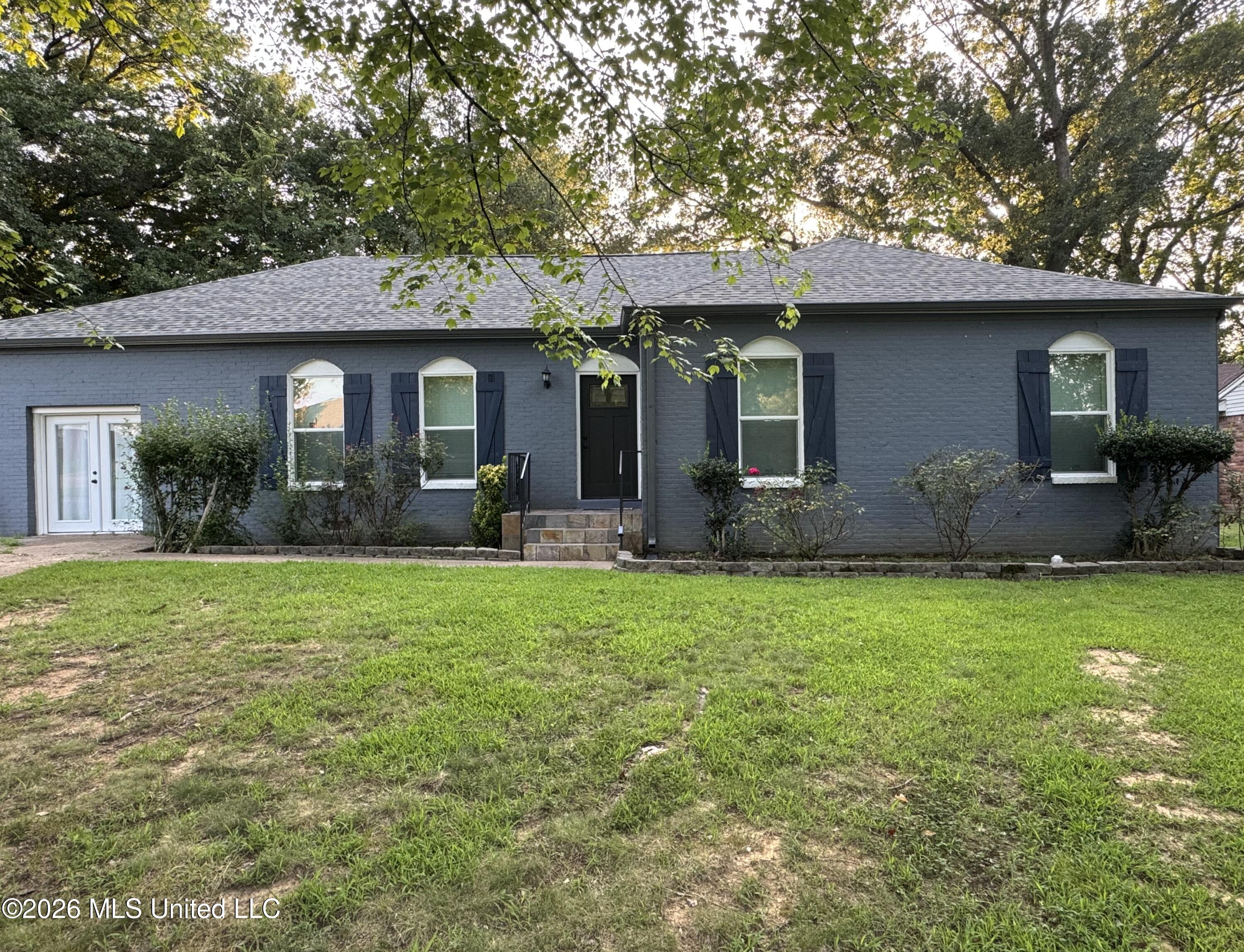 8761 Chesterfield Drive Property Photo 1