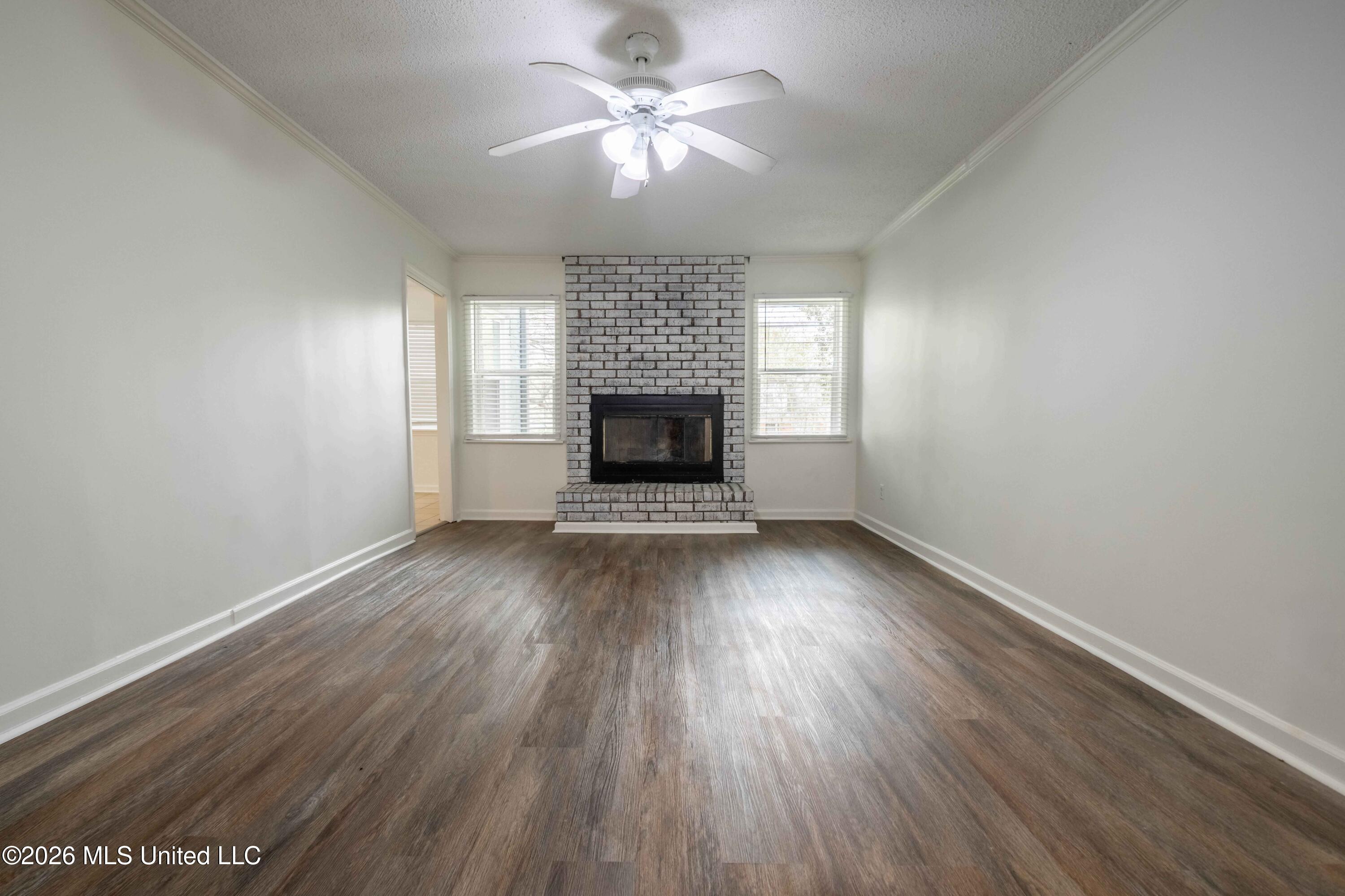 8761 Chesterfield Drive Property Photo 5