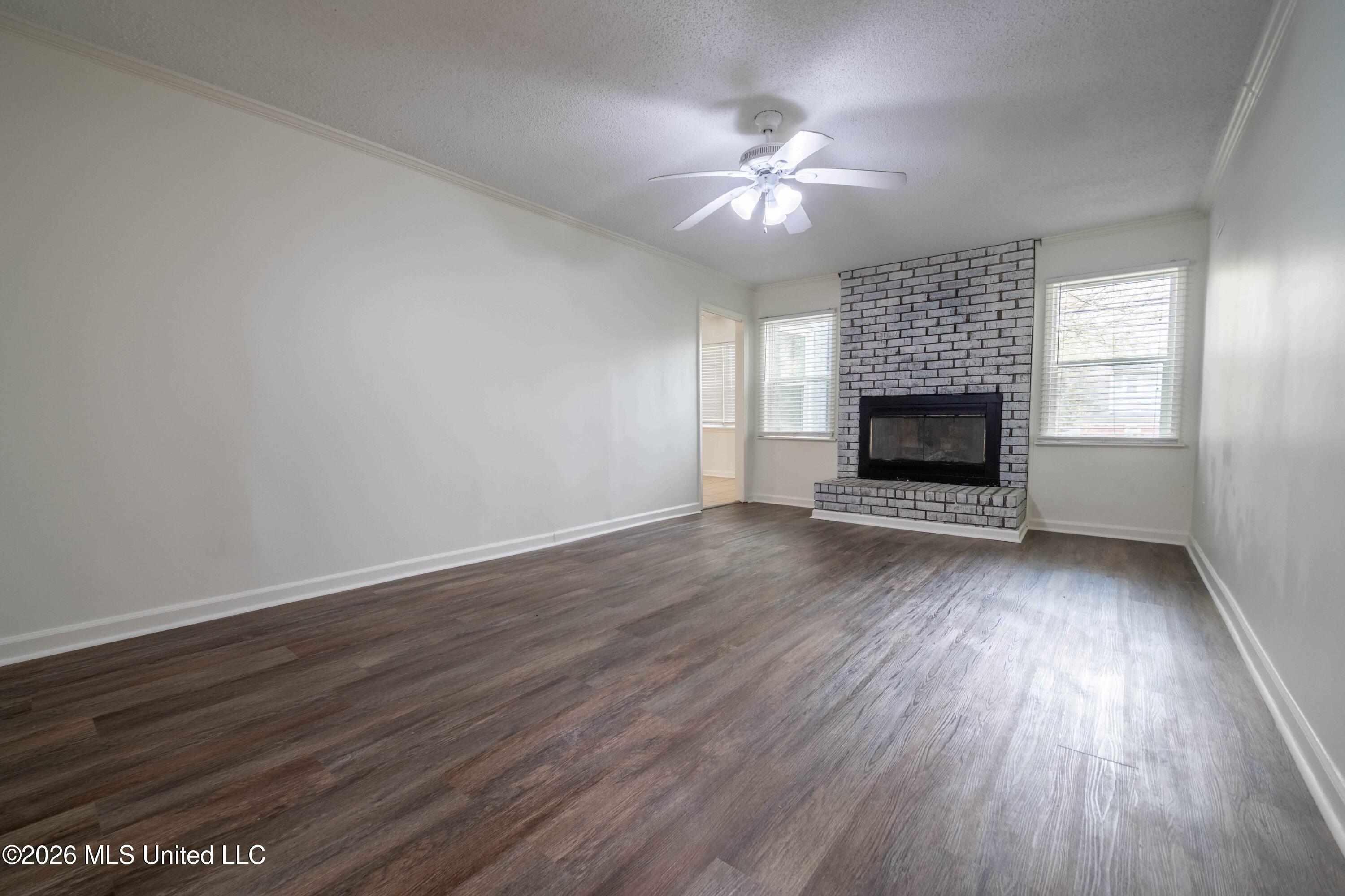 8761 Chesterfield Drive Property Photo 6