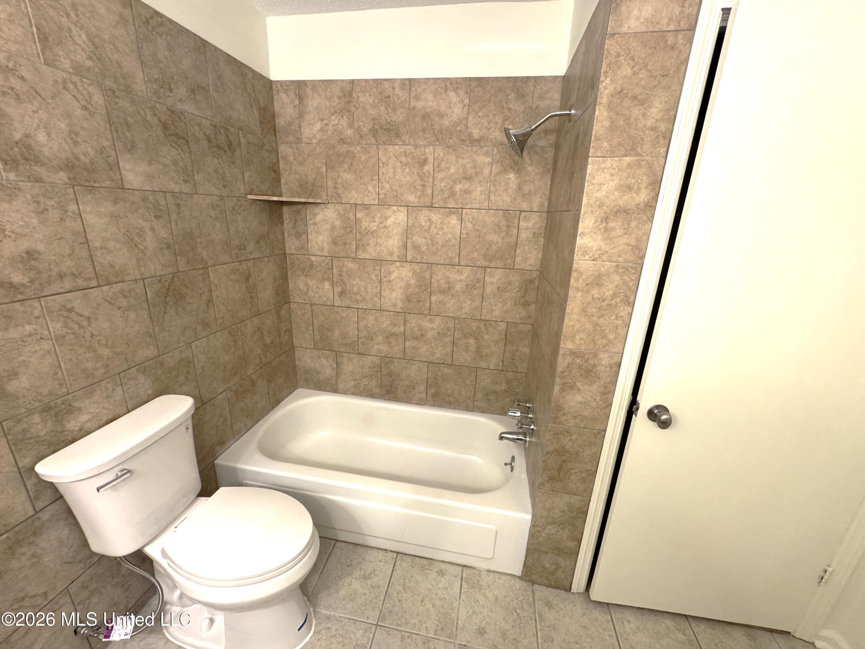 8761 Chesterfield Drive Property Photo 15