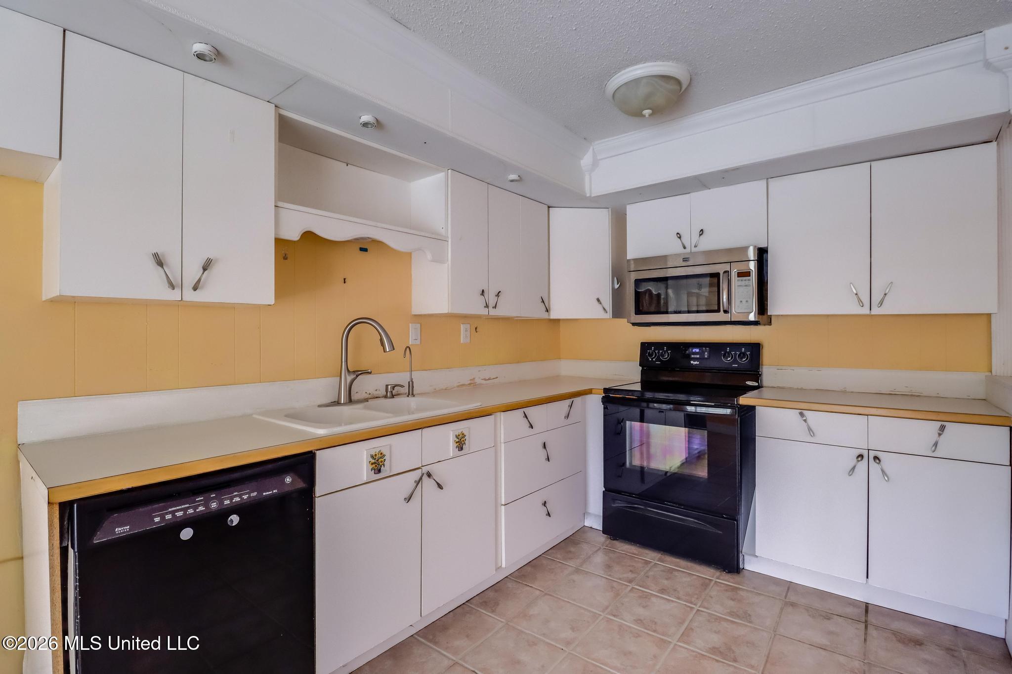 416 Howard Street Property Photo 12