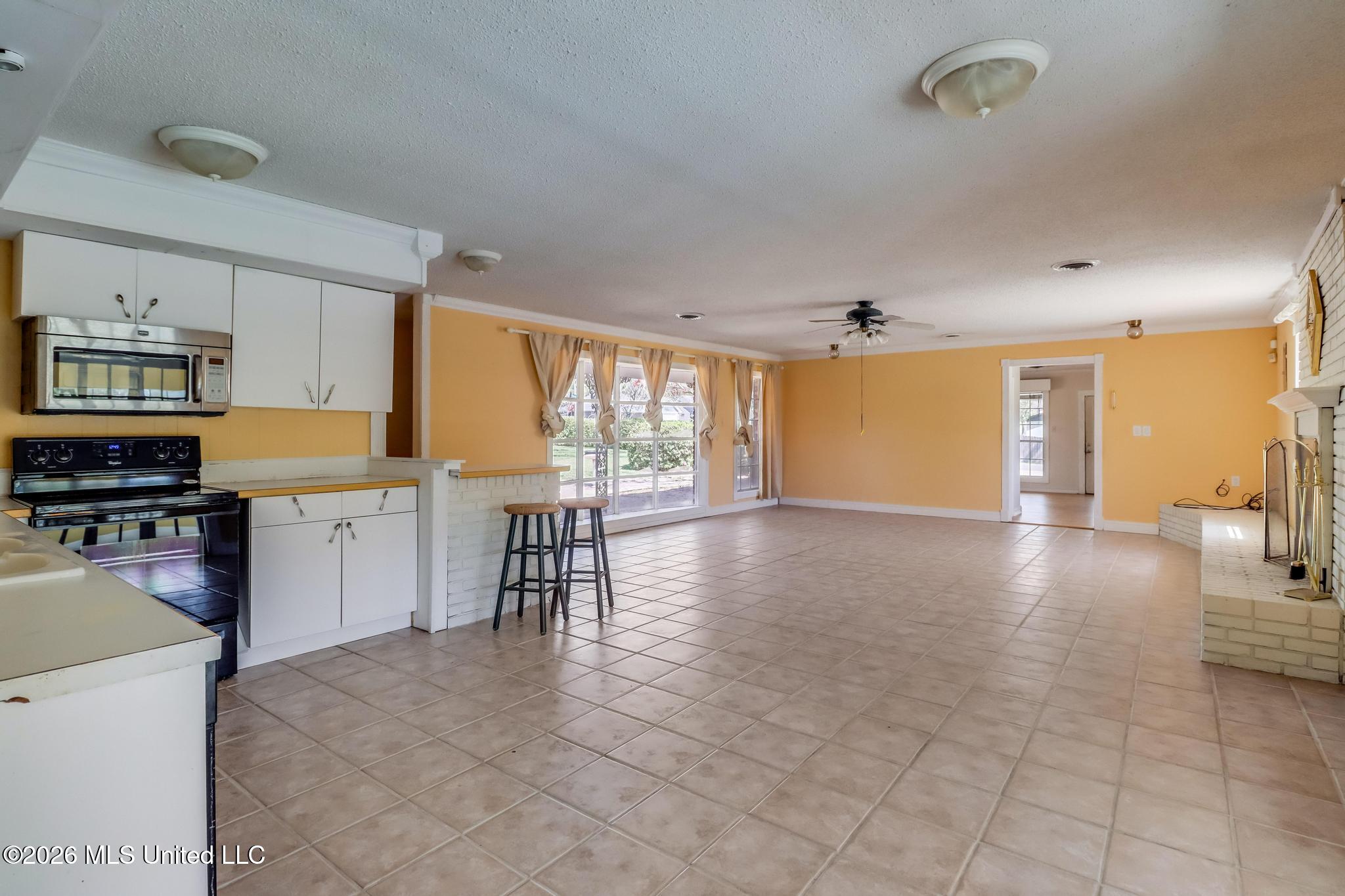 416 Howard Street Property Photo 13