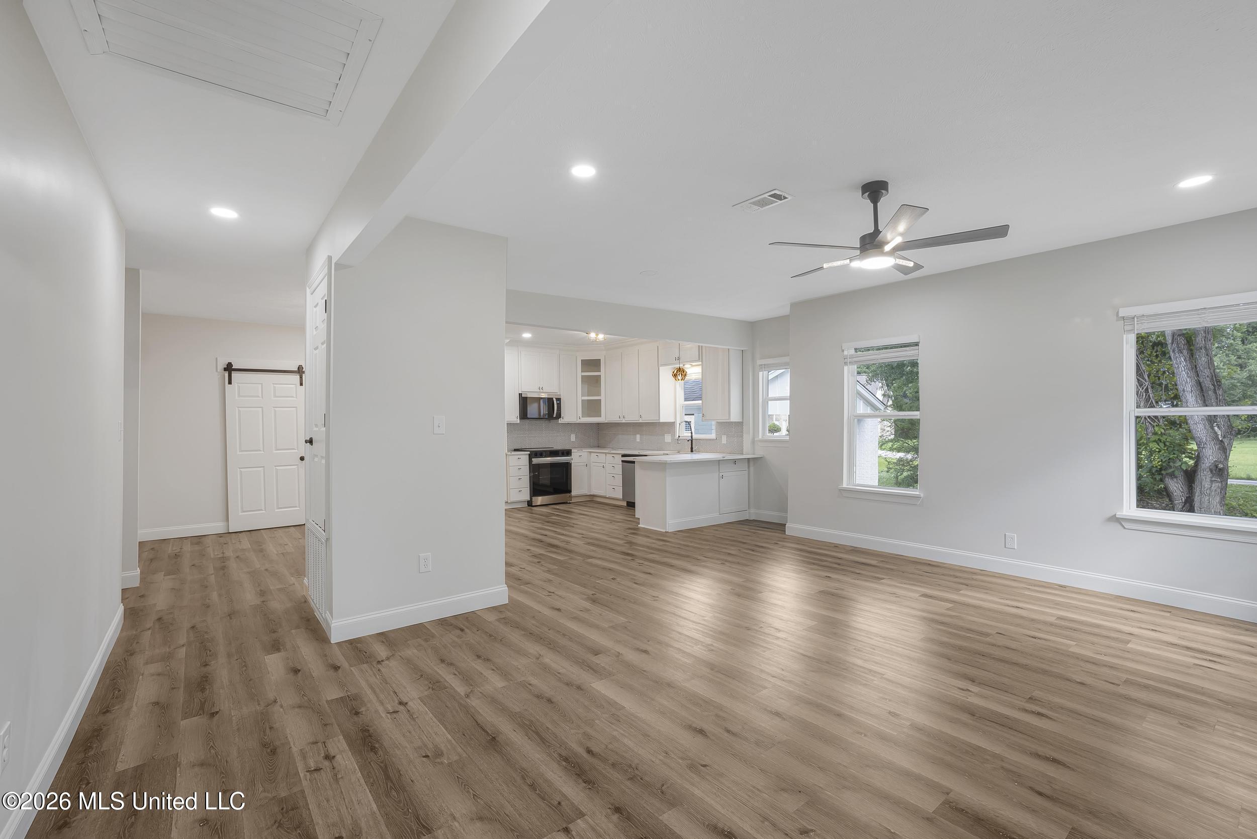 3541 N Liberty Street Property Photo 4