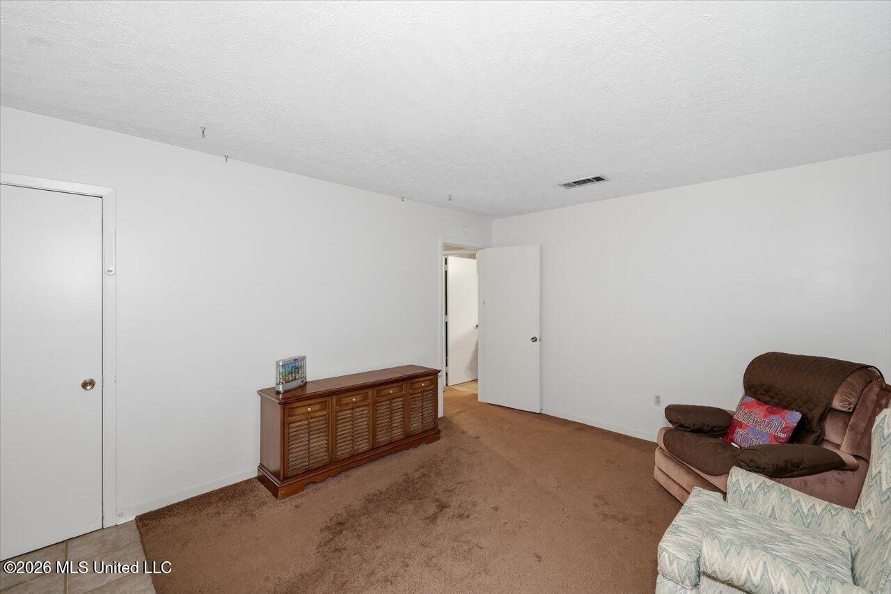 1511 Lowery Lane Property Photo 3