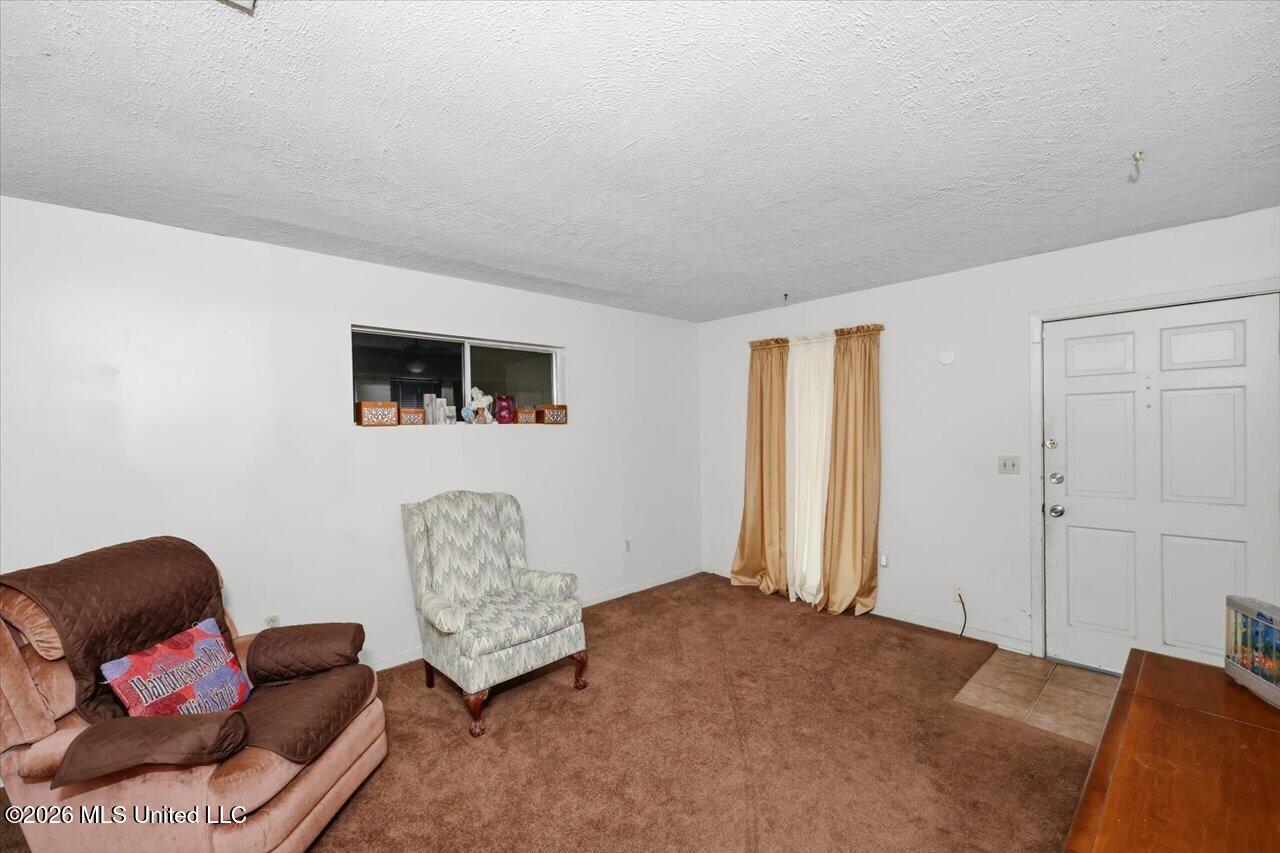 1511 Lowery Lane Property Photo 5