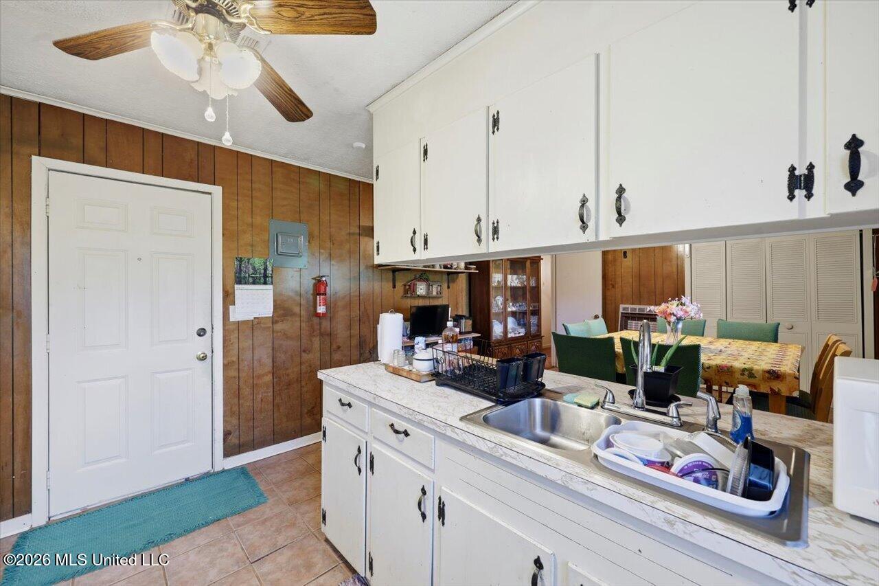 1511 Lowery Lane Property Photo 14