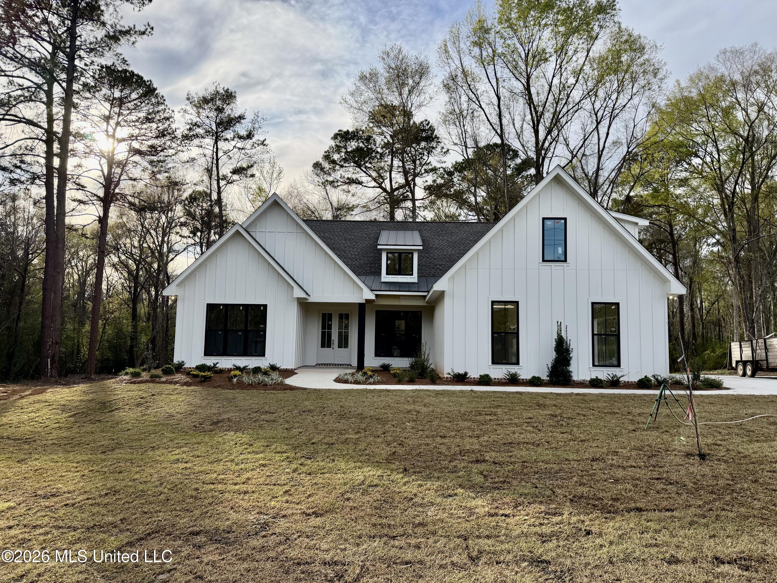 39 Forest Barnes Road Property Photo 1