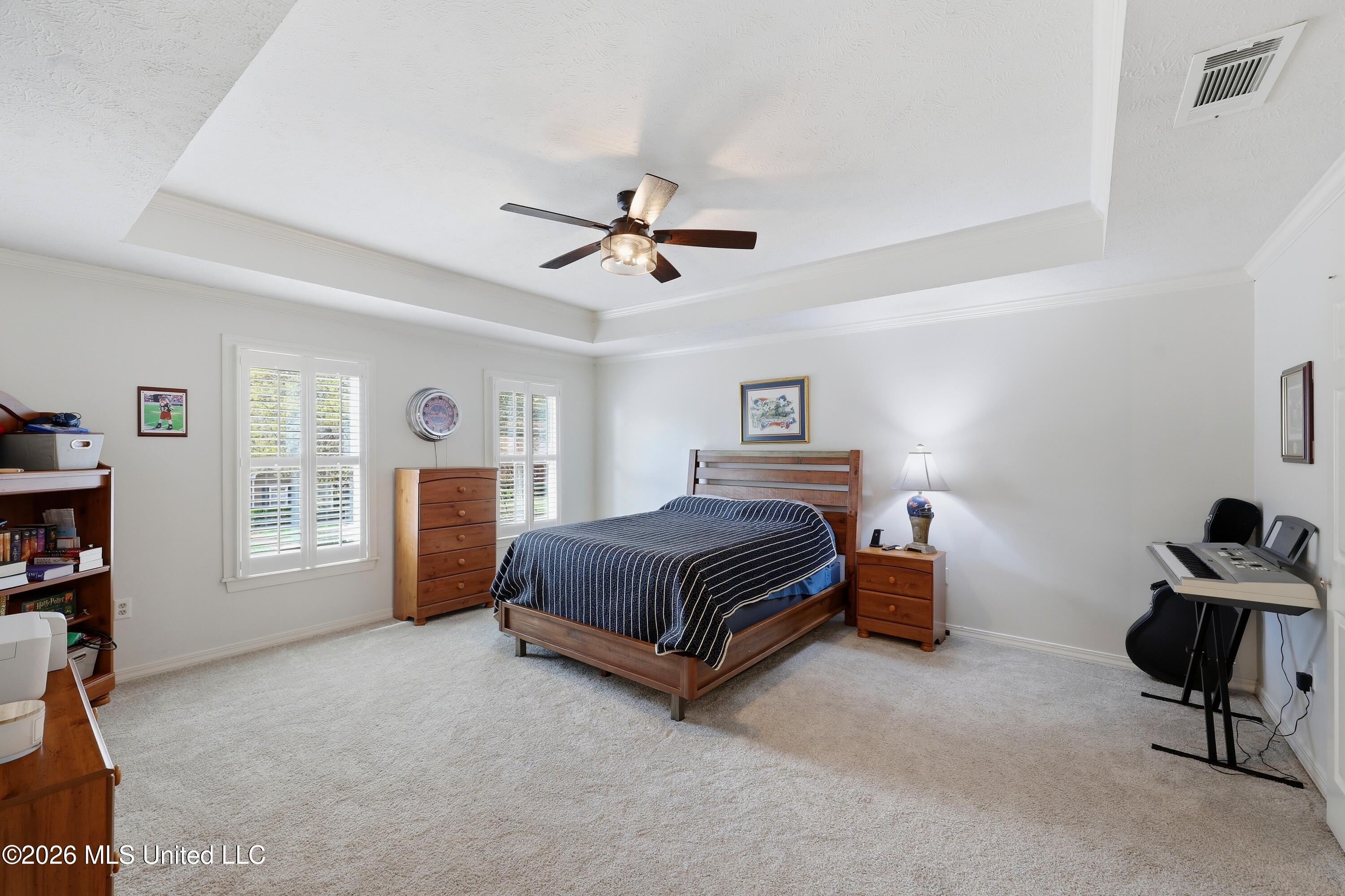 1036 Newland Street Property Photo 6