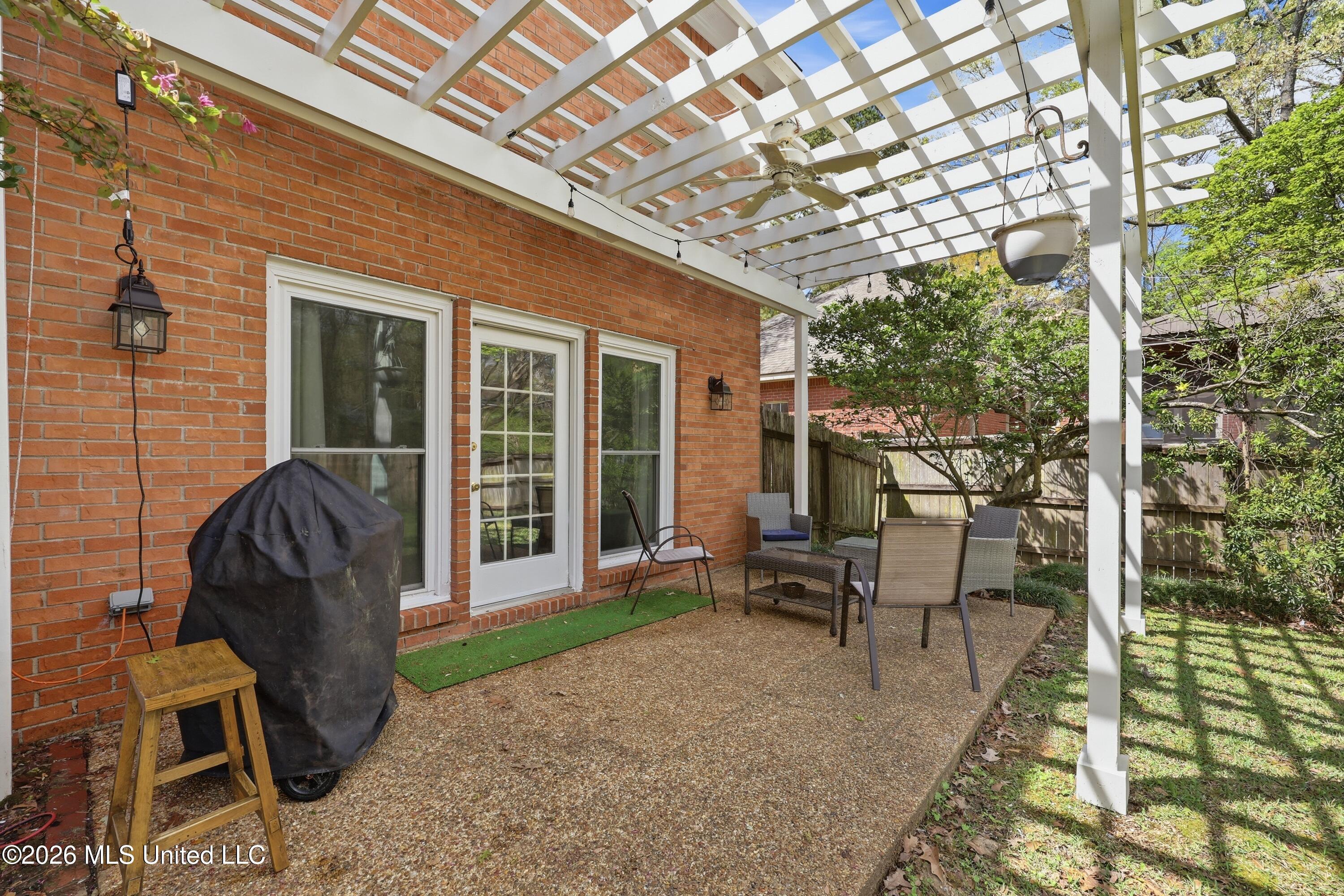 1036 Newland Street Property Photo 8