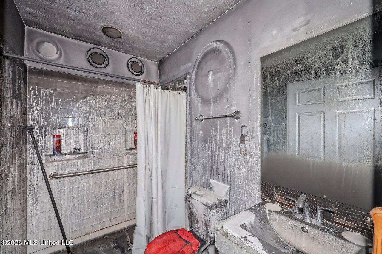 236 Cherry Hill Drive Property Photo 13