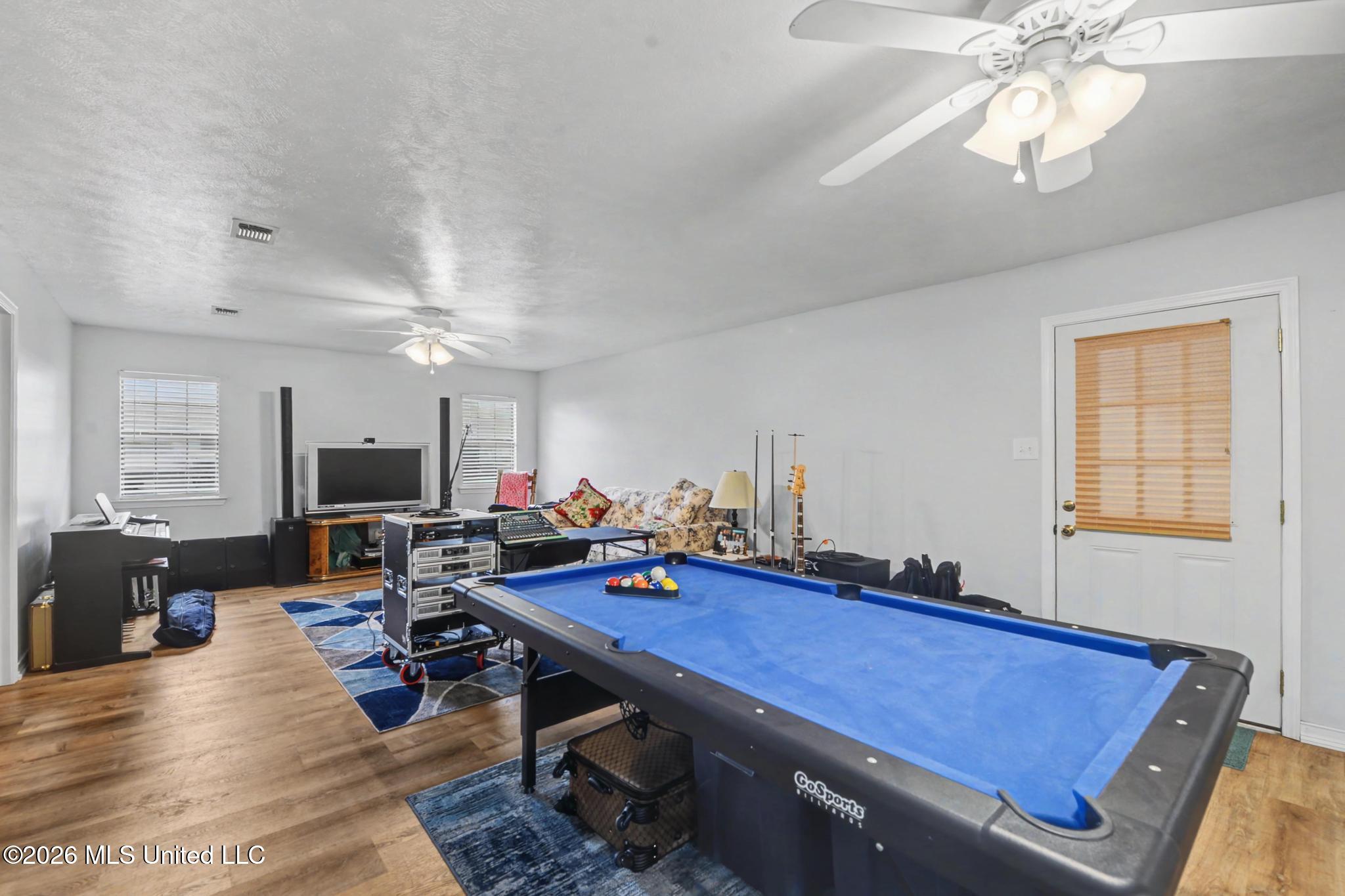 123 Espana Park Drive Property Photo 18