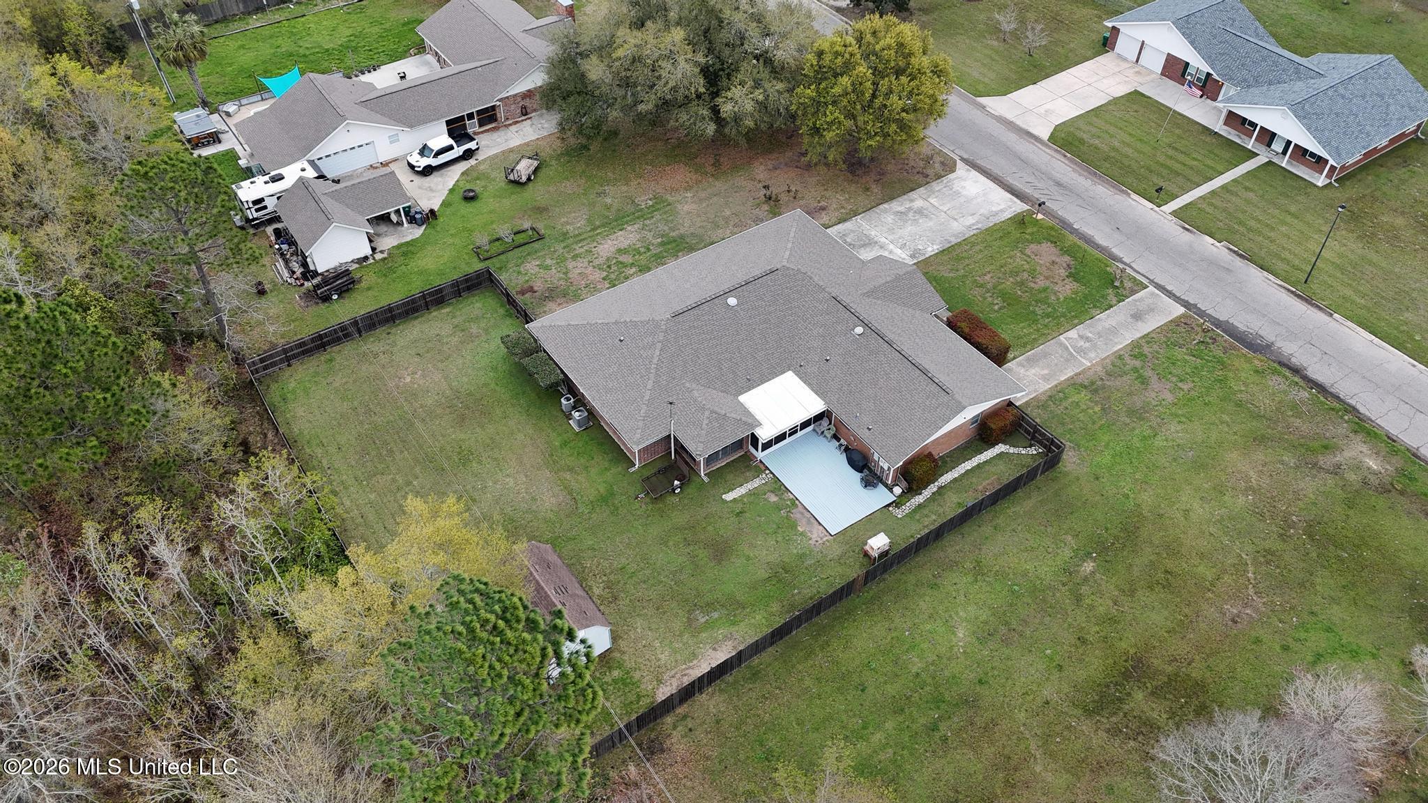 123 Espana Park Drive Property Photo 34