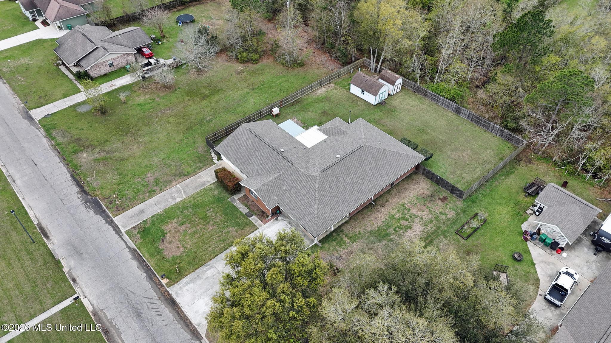 123 Espana Park Drive Property Photo 37