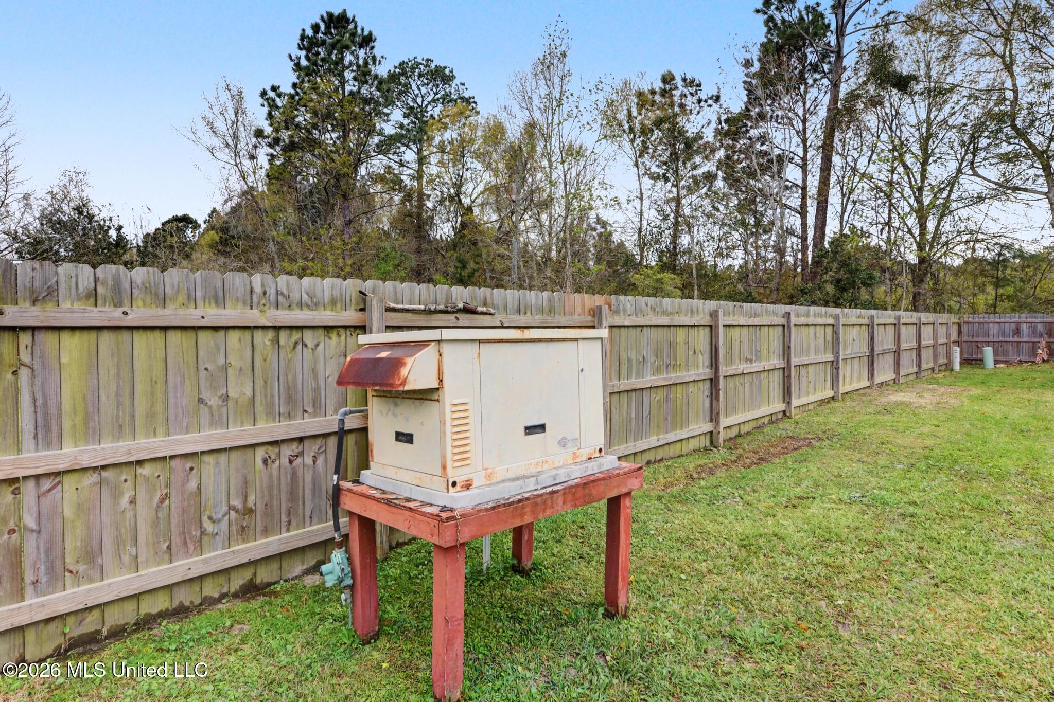 123 Espana Park Drive Property Photo 38