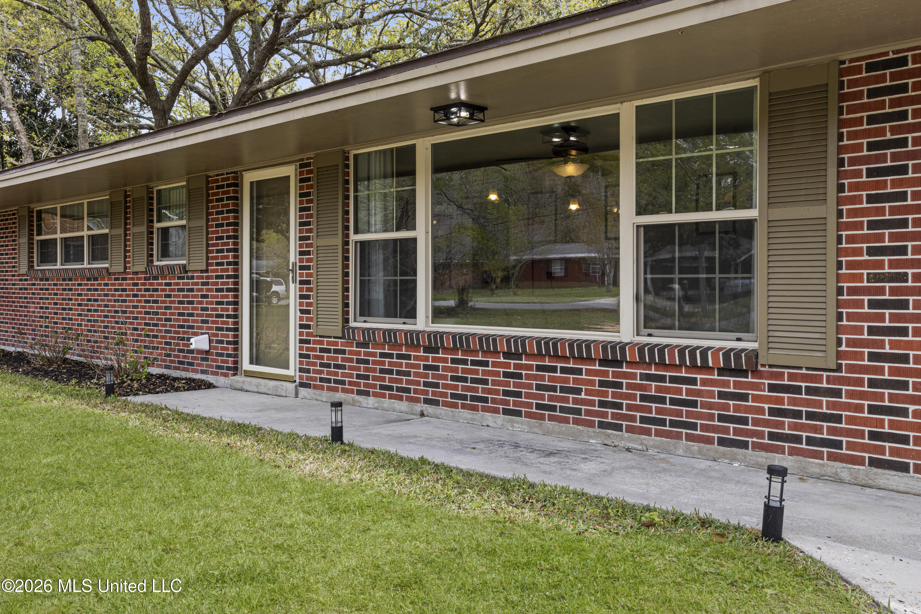 106 Clower Avenue Property Photo 5